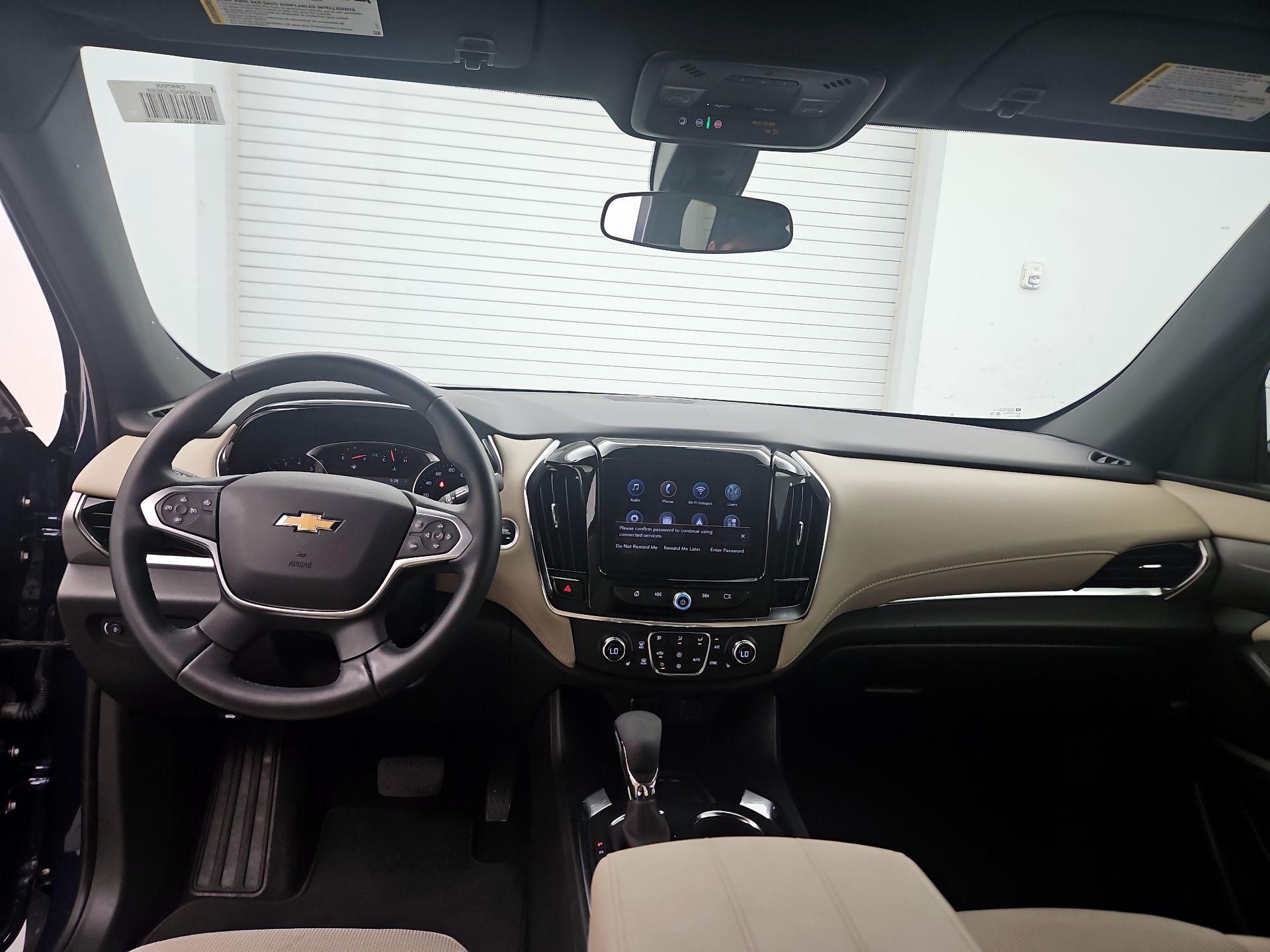 Thumbnail: 2023 Chevrolet Traverse - 9