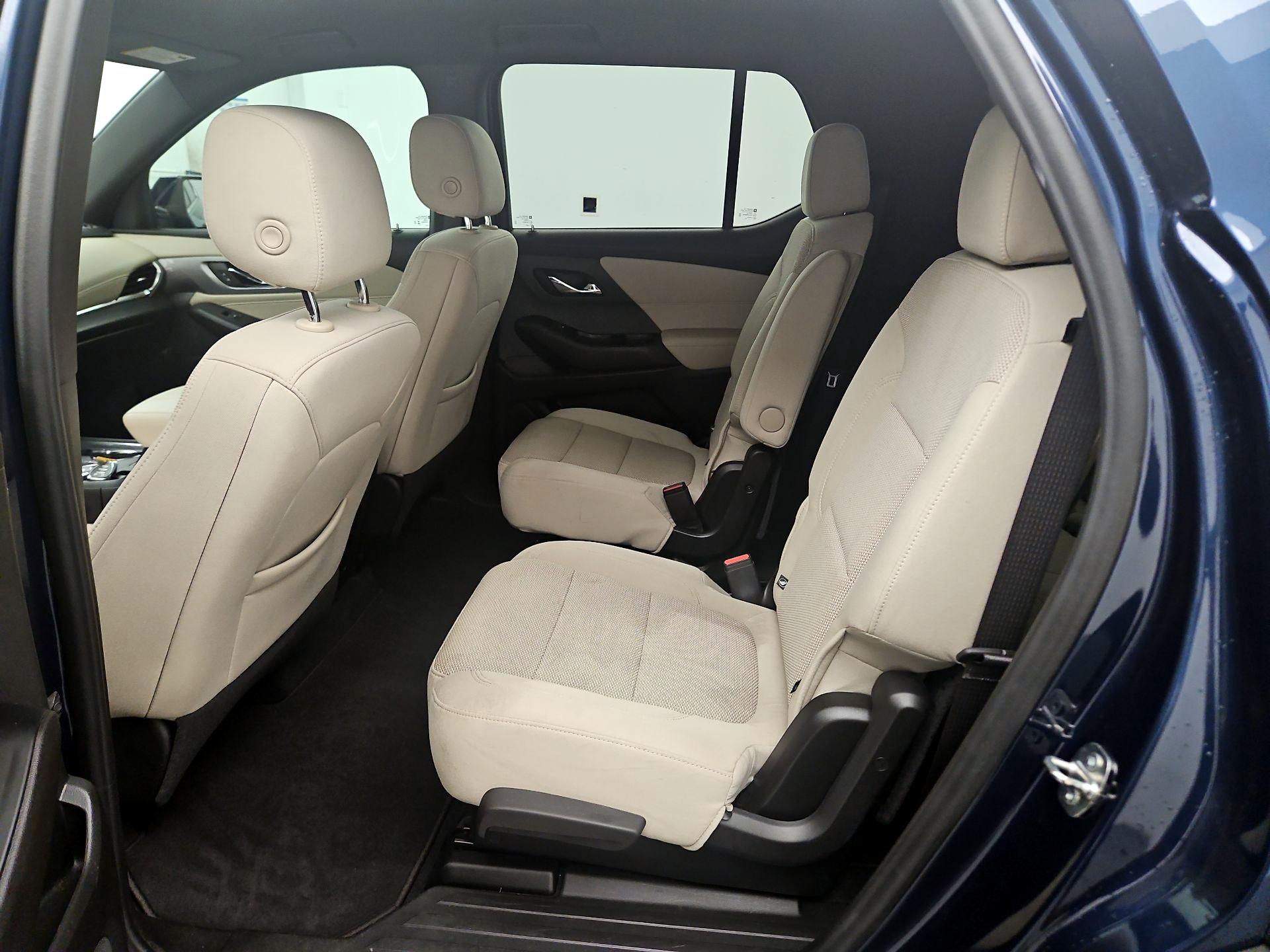 Thumbnail: 2023 Chevrolet Traverse - 19