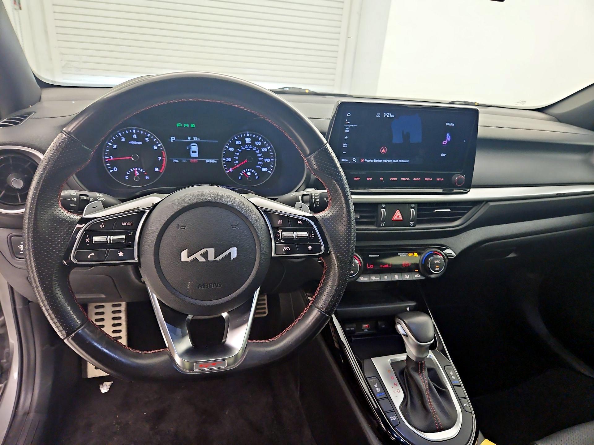Thumbnail: 2023 Kia Forte - 9