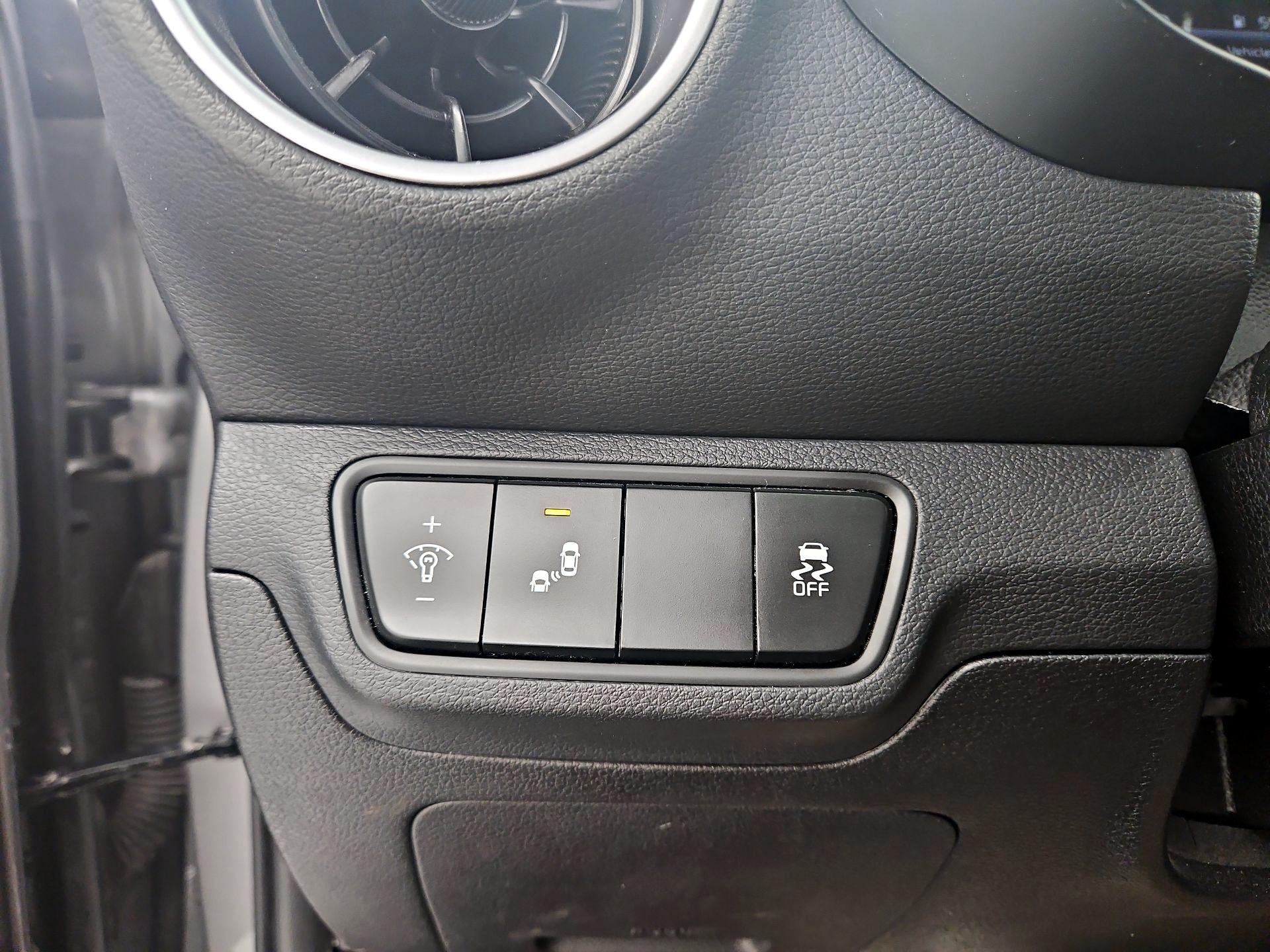 Thumbnail: 2023 Kia Forte - 13