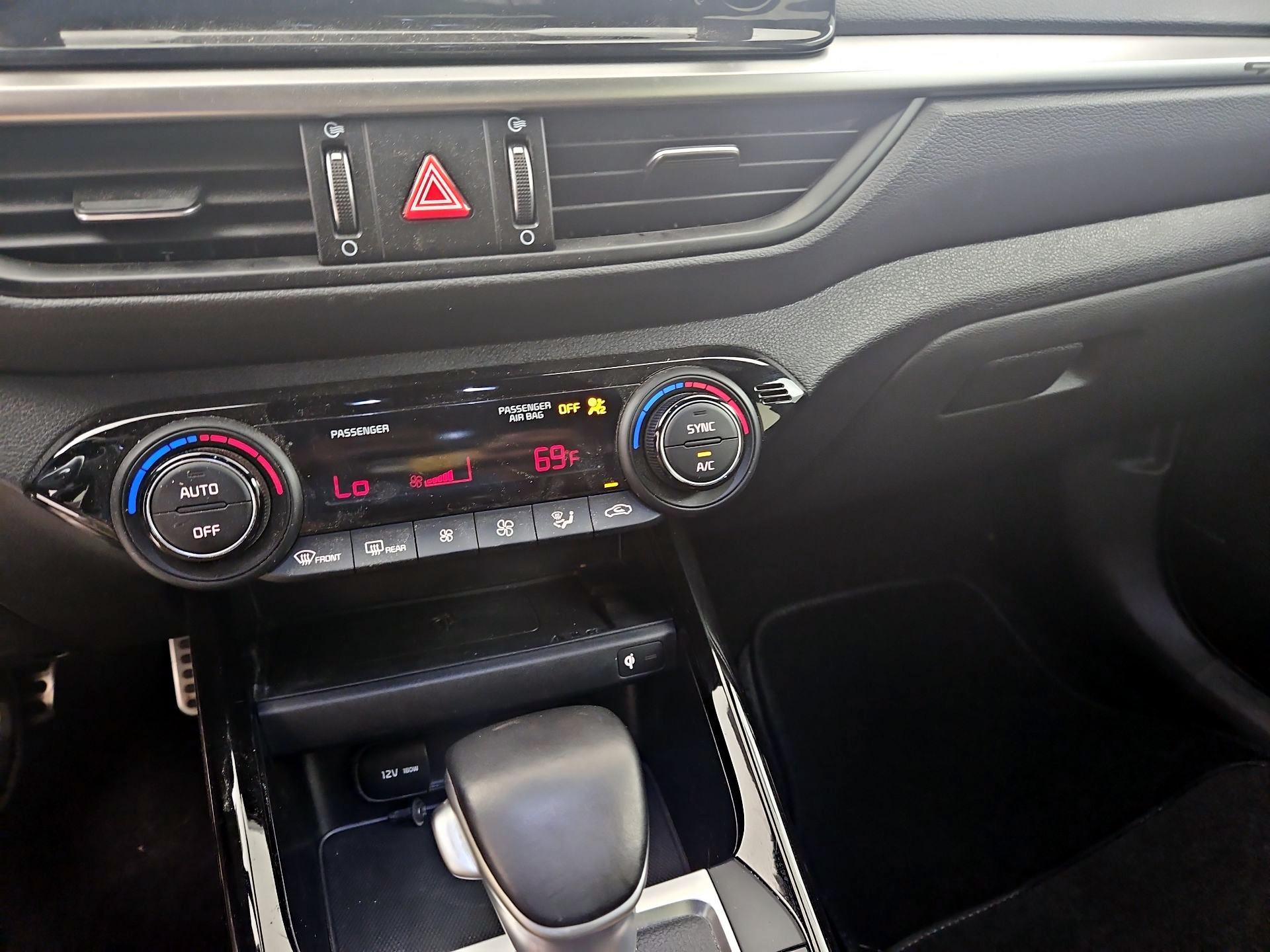 Thumbnail: 2023 Kia Forte - 16