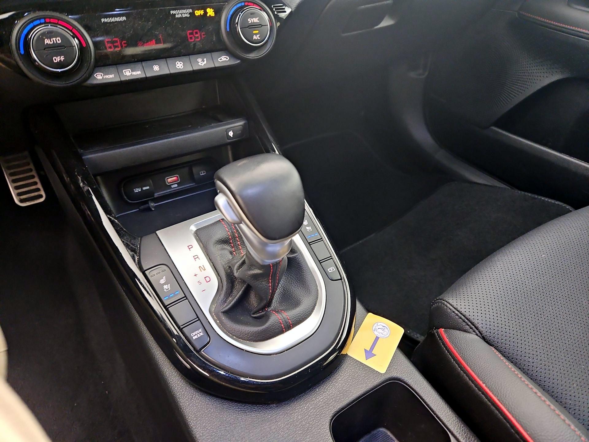 Thumbnail: 2023 Kia Forte - 17