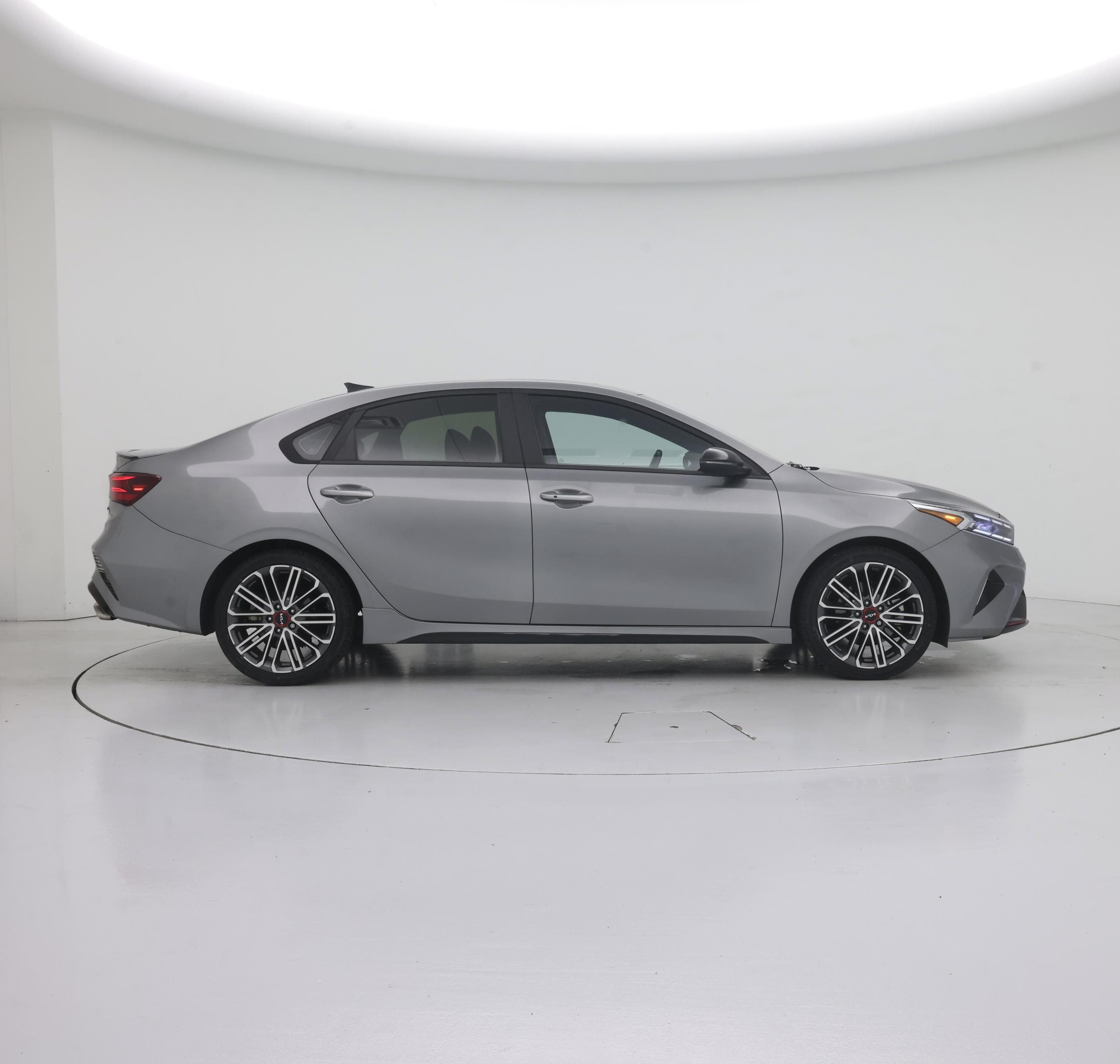 Thumbnail: 2023 Kia Forte - 7