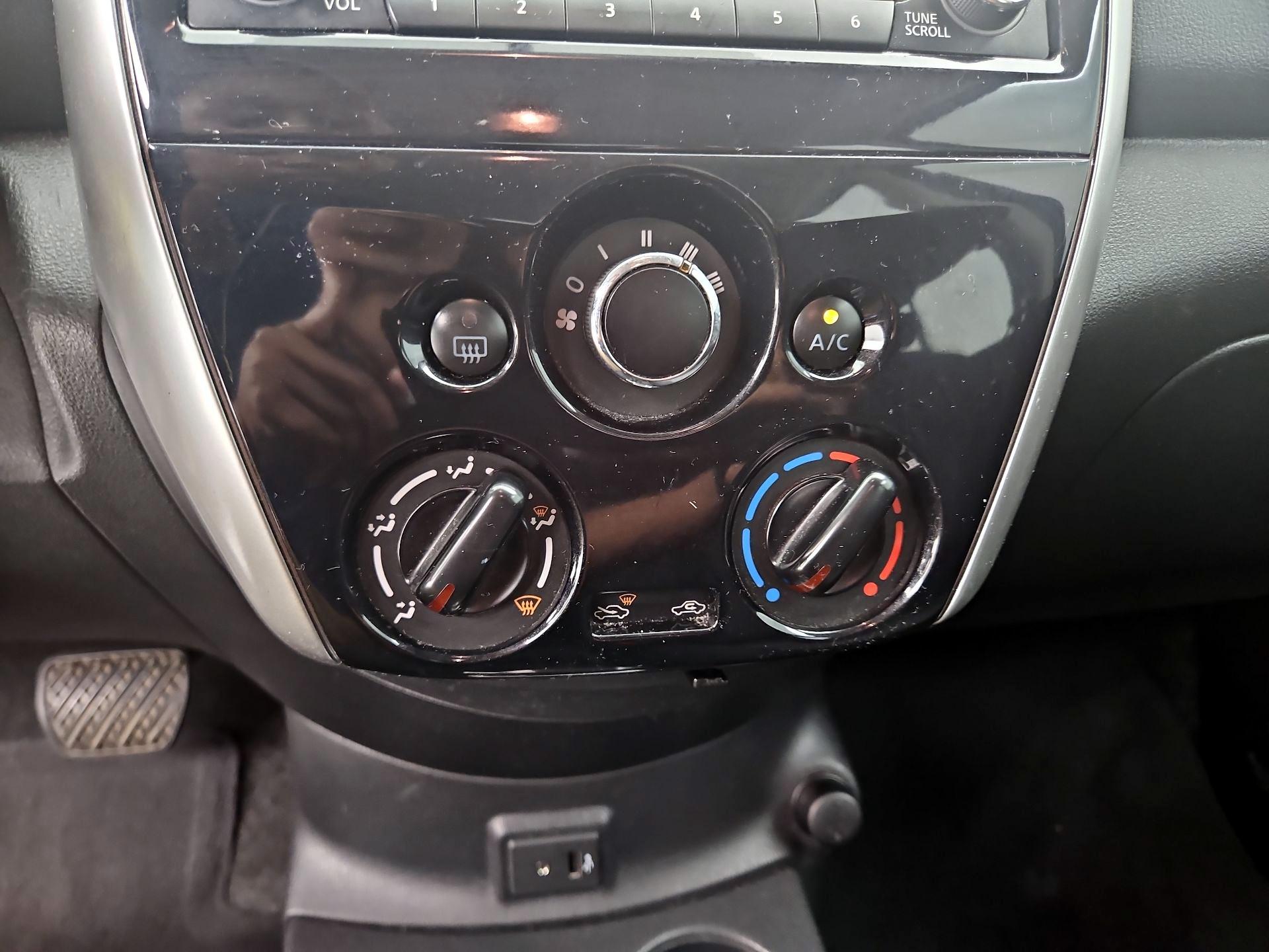 Thumbnail: 2017 Nissan Versa - 16