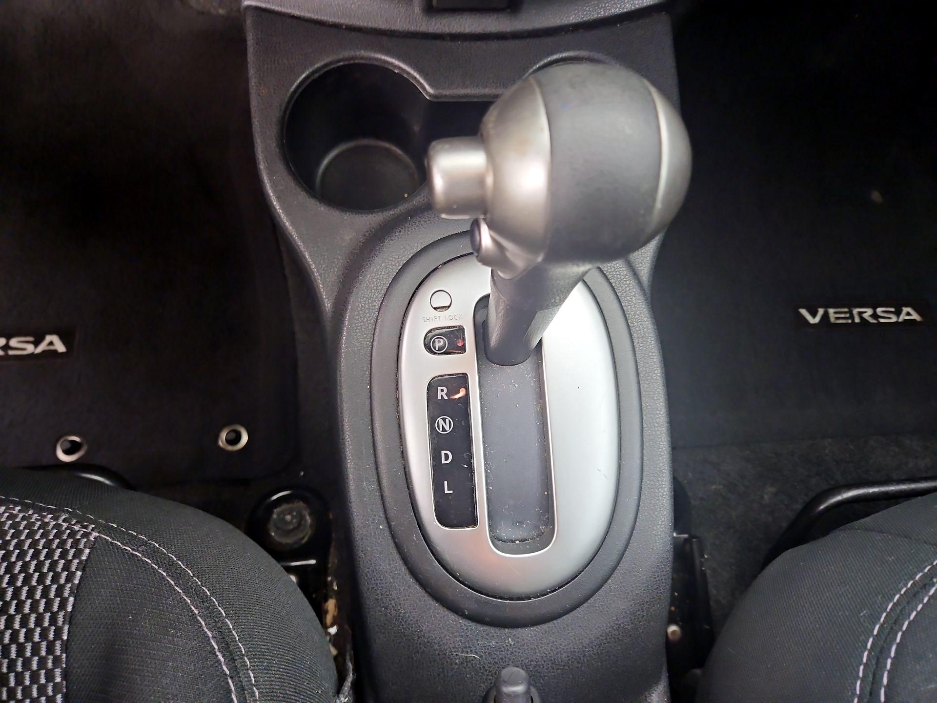Thumbnail: 2017 Nissan Versa - 17