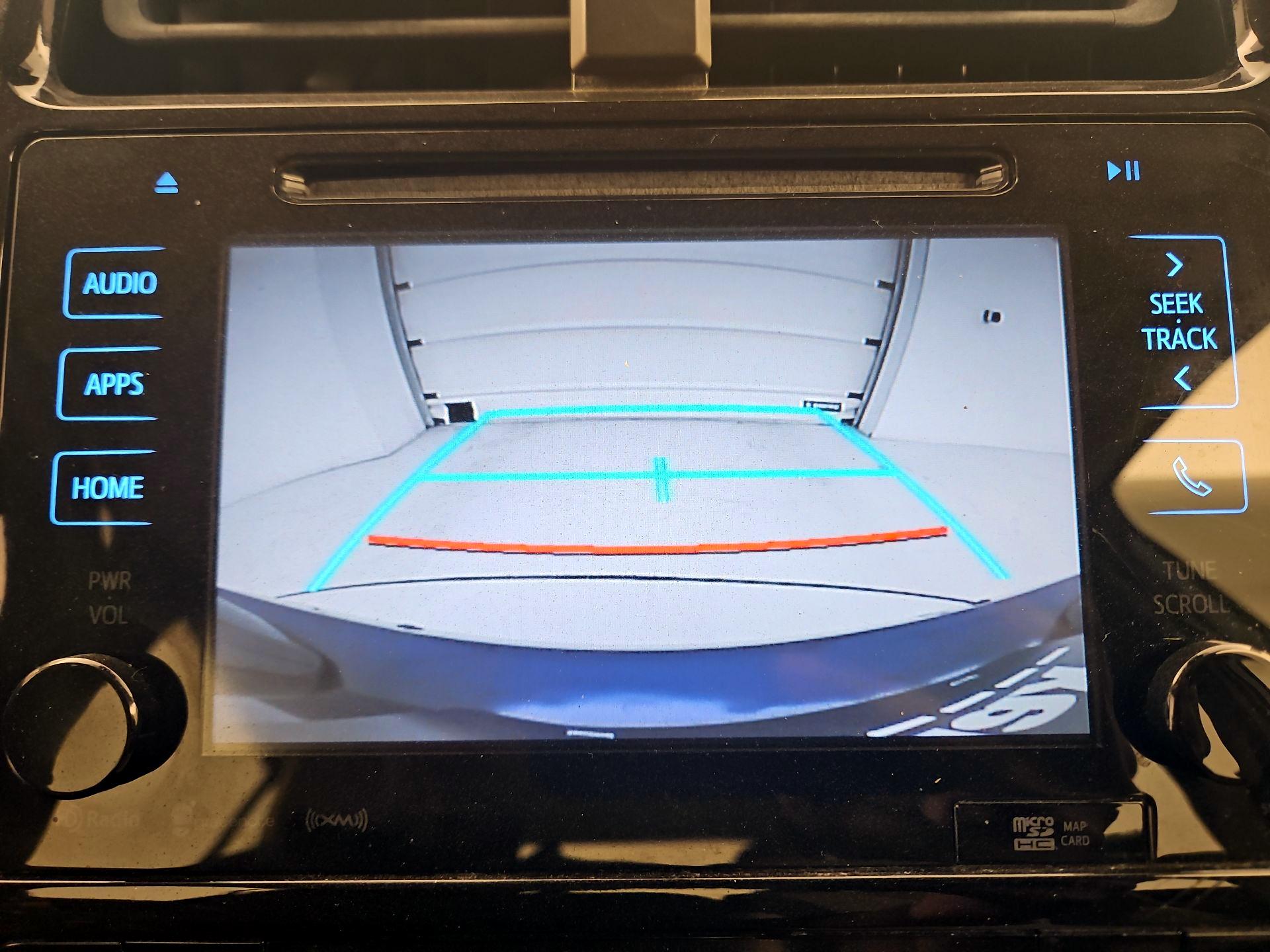 Thumbnail: 2017 Toyota Prius - 15