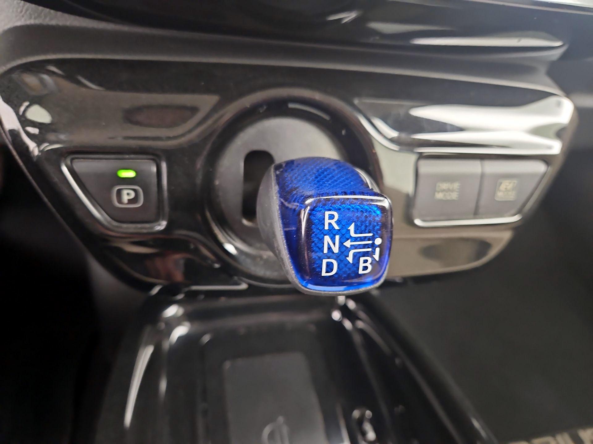 Thumbnail: 2017 Toyota Prius - 18