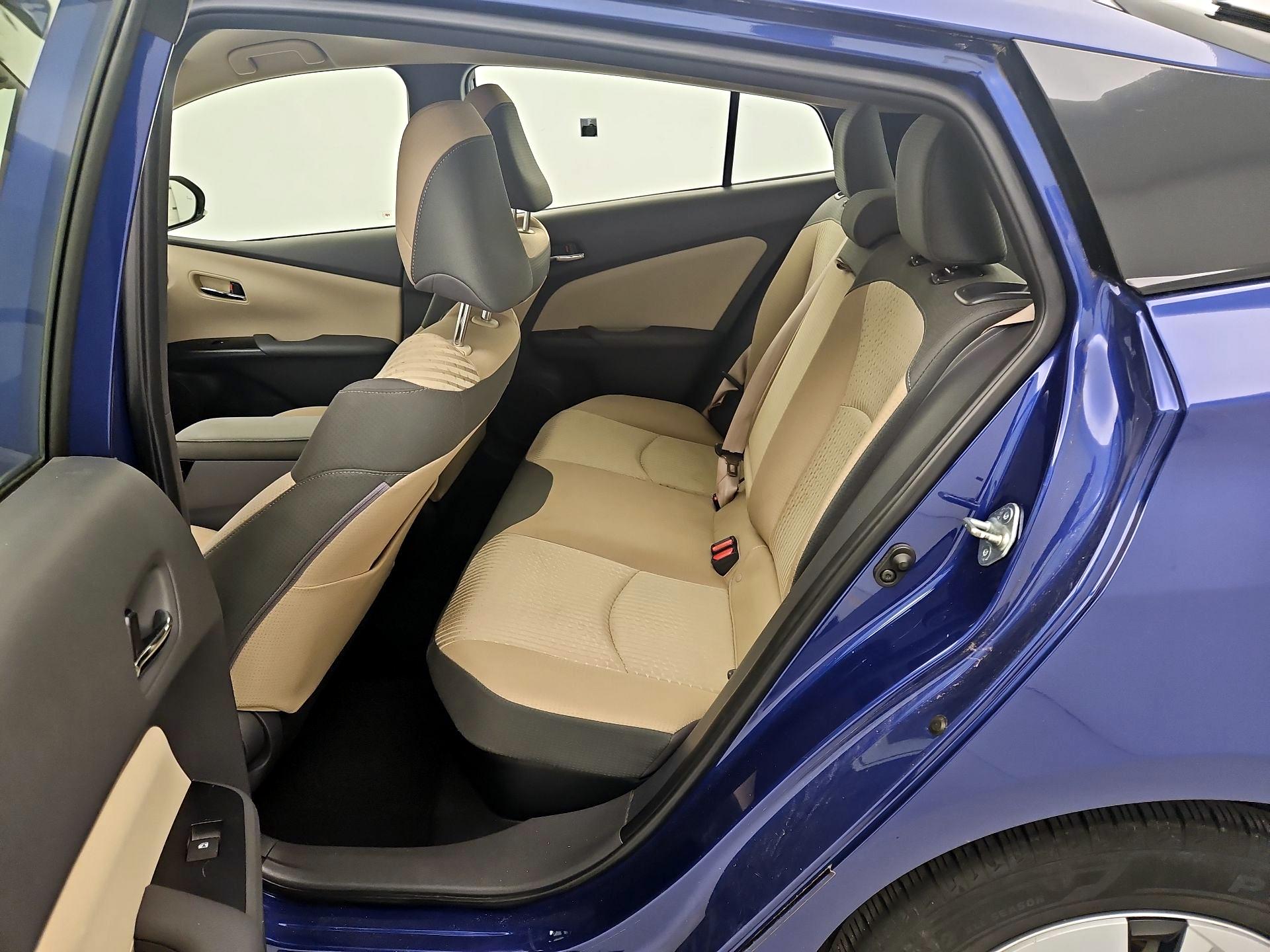 Thumbnail: 2017 Toyota Prius - 19