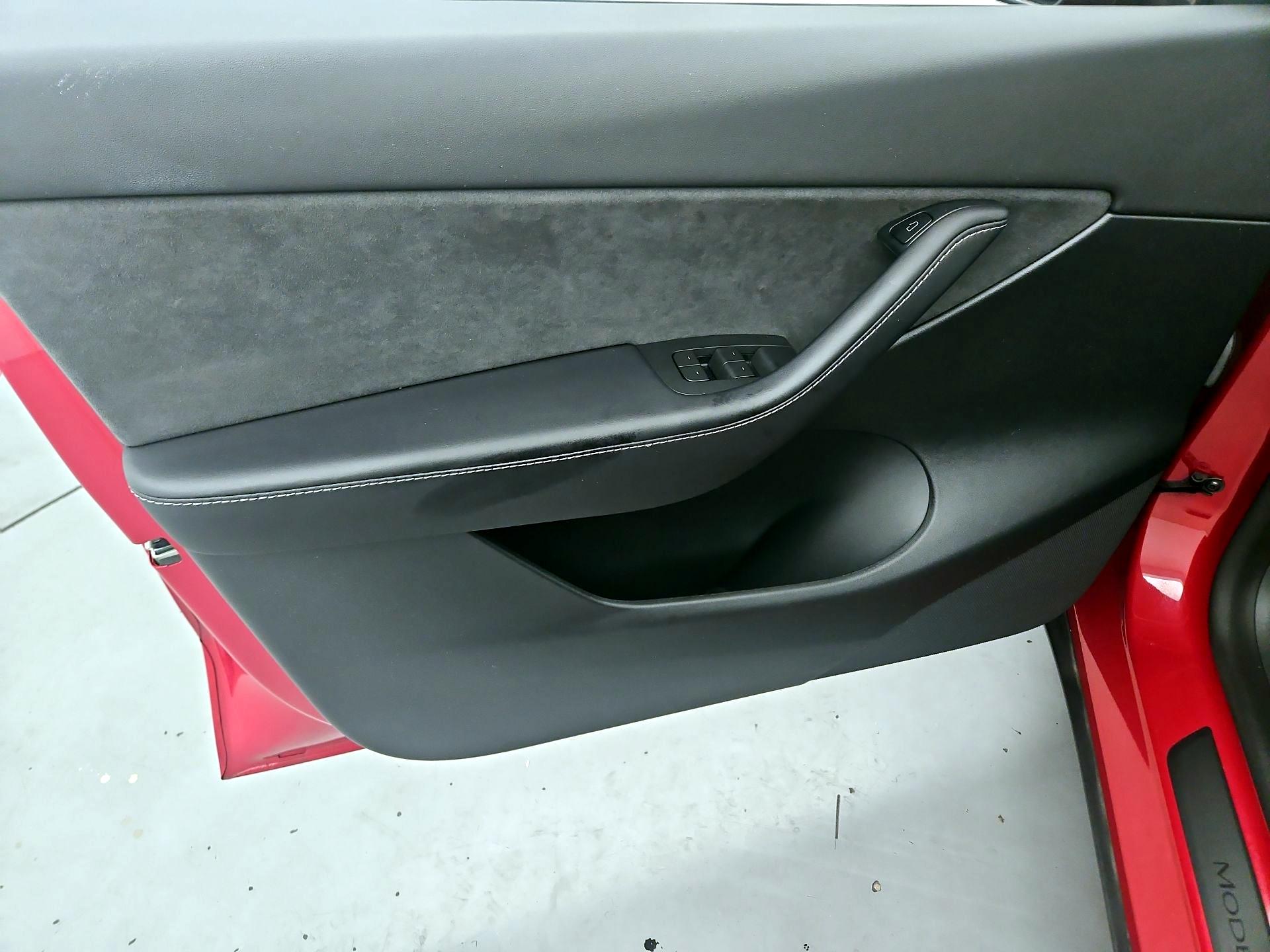 Thumbnail: 2022 Tesla Model Y - 12