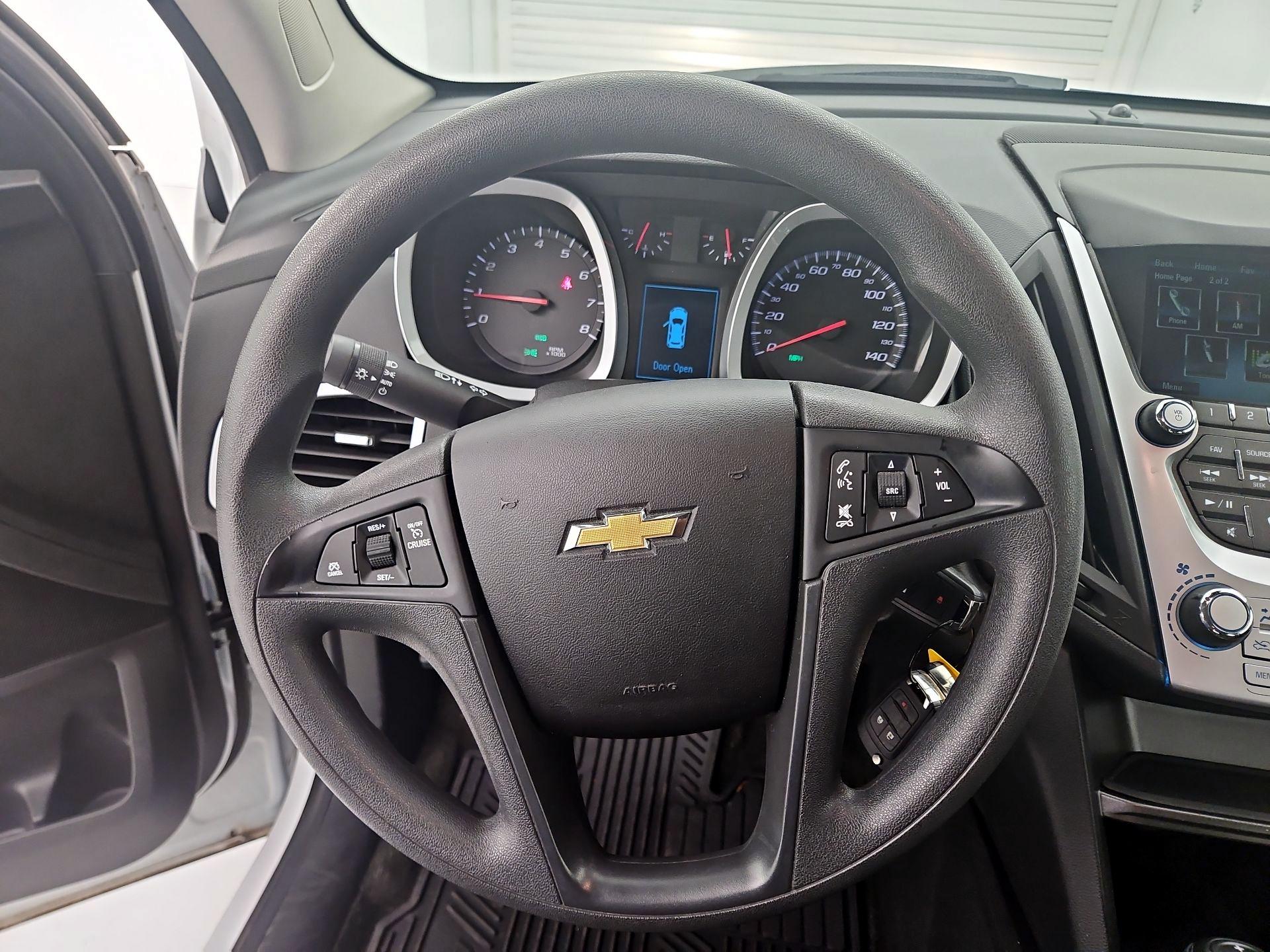 Thumbnail: 2017 Chevrolet Equinox - 10