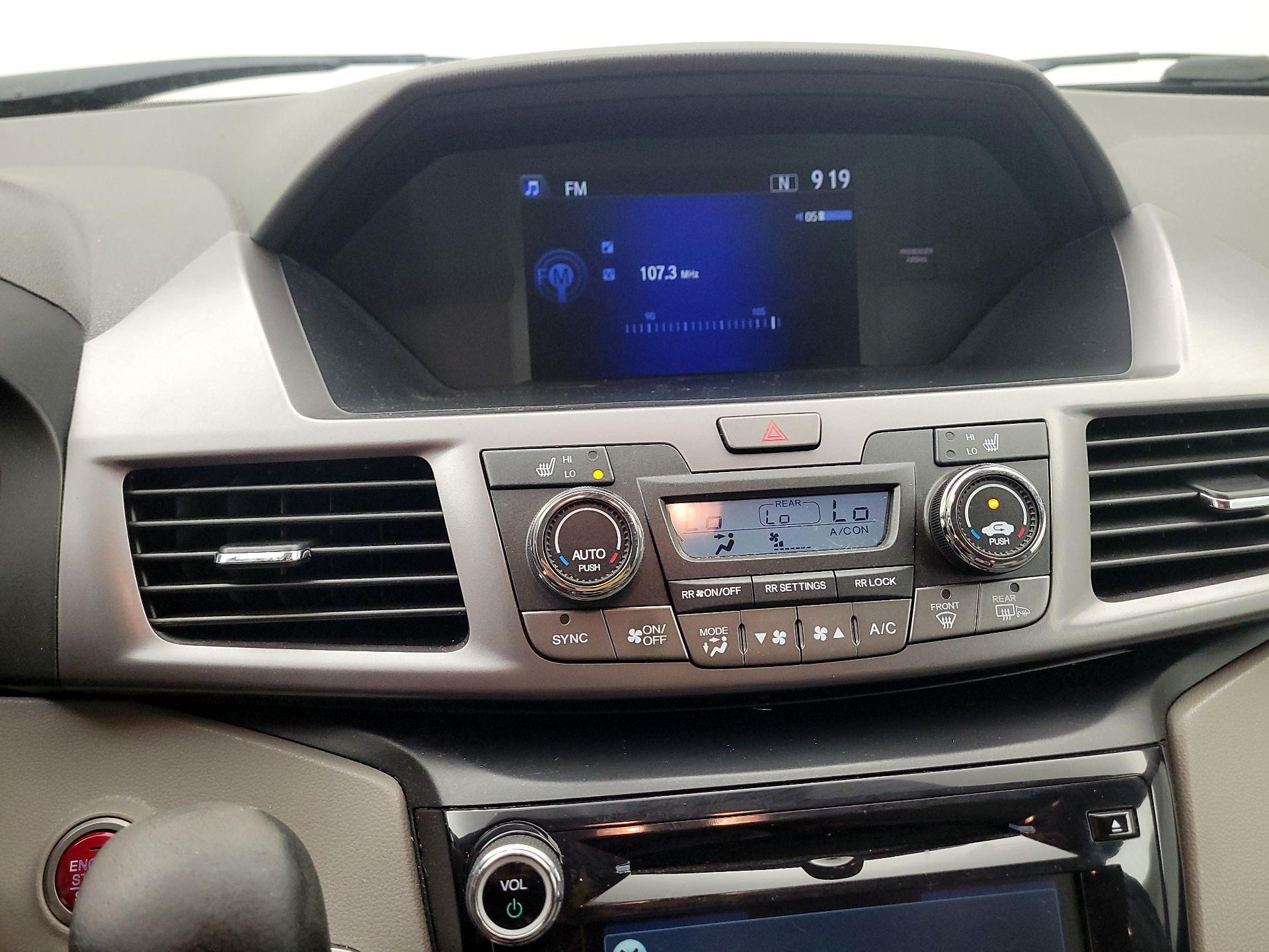 Thumbnail: 2014 Honda Odyssey - 16