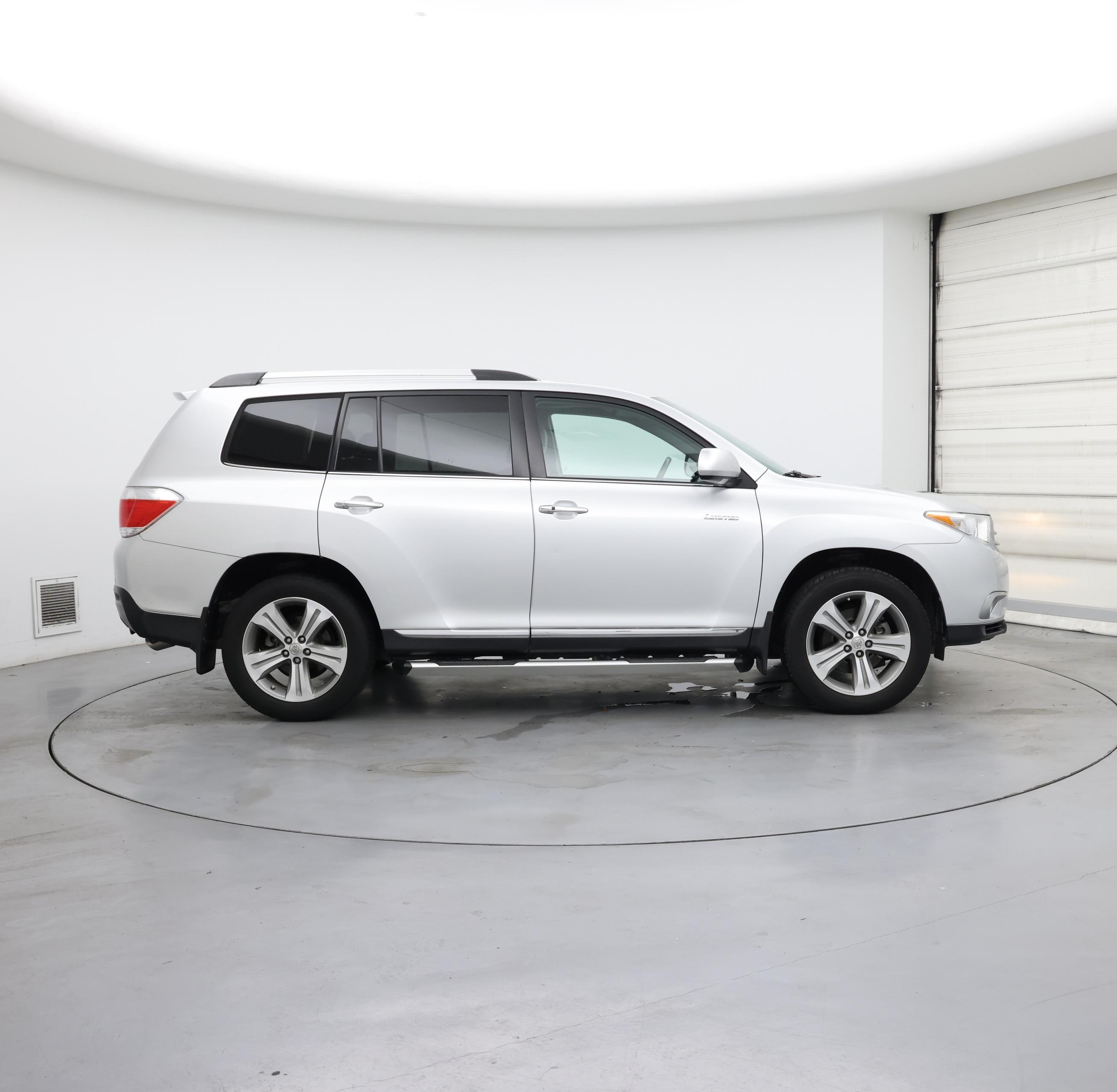 Thumbnail: 2013 Toyota Highlander - 7