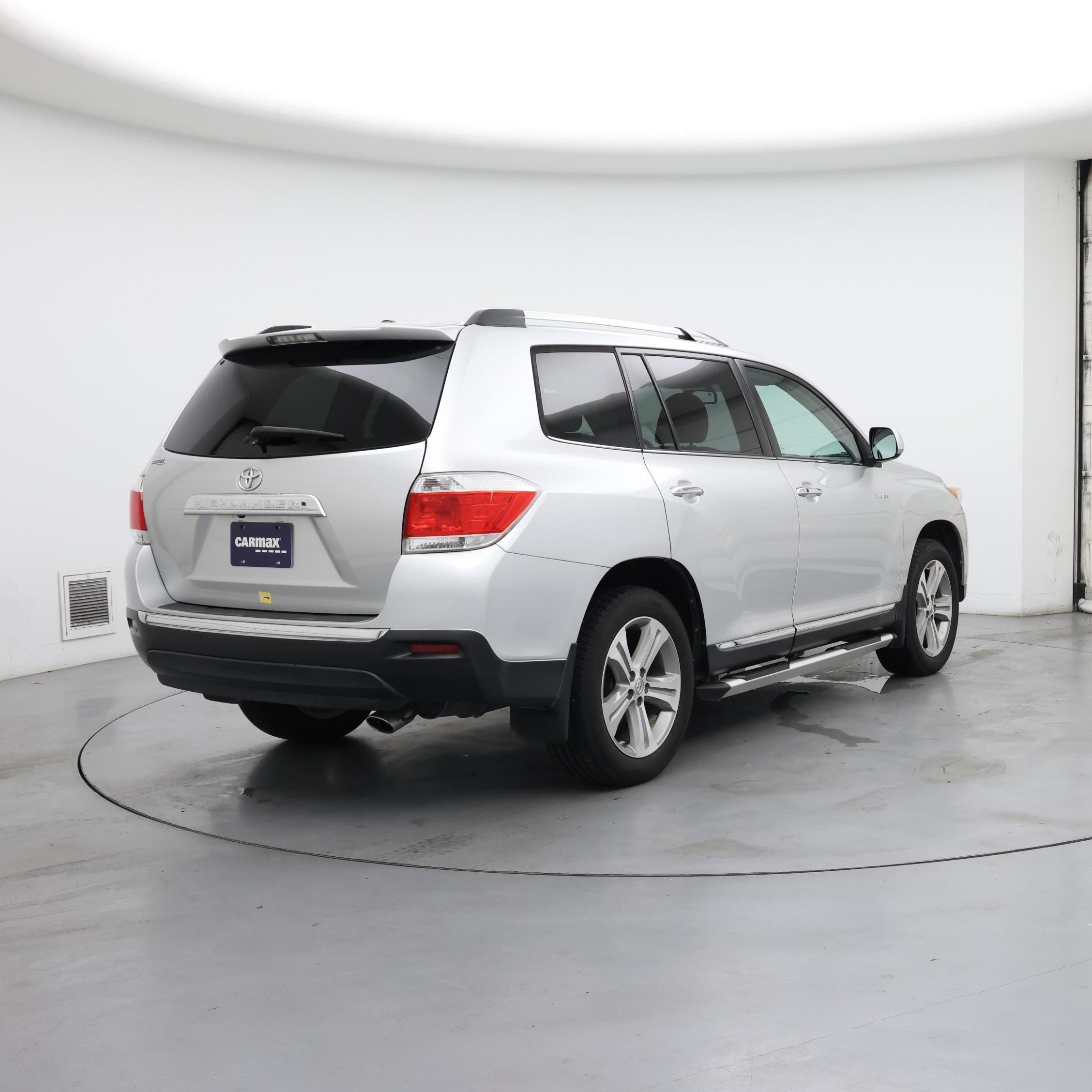 Thumbnail: 2013 Toyota Highlander - 8