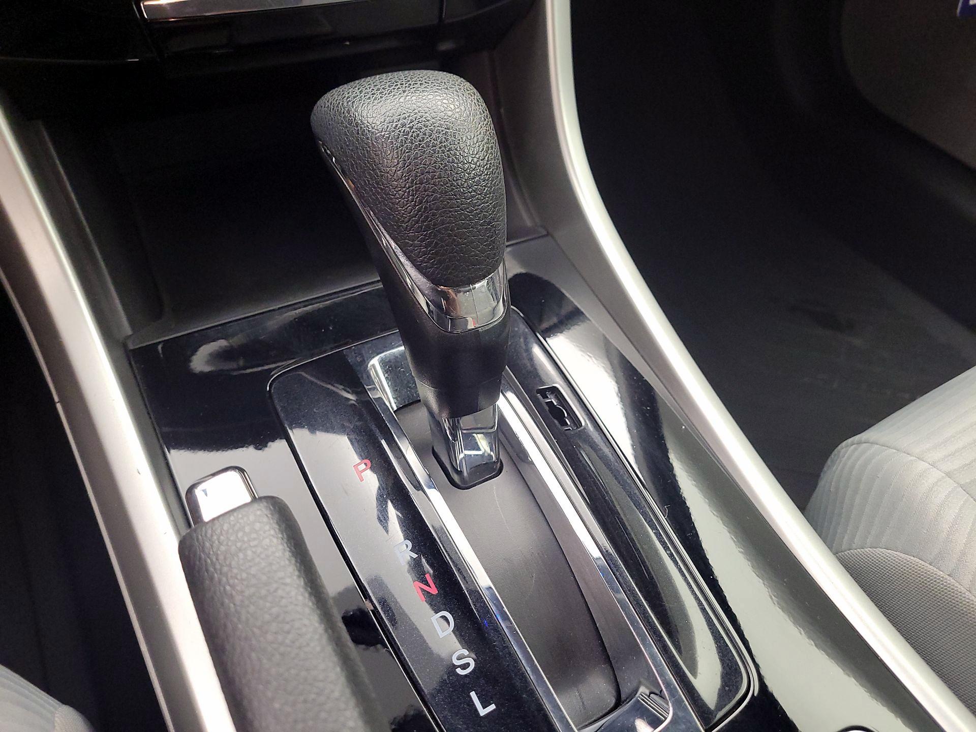 Thumbnail: 2016 Honda Accord - 15