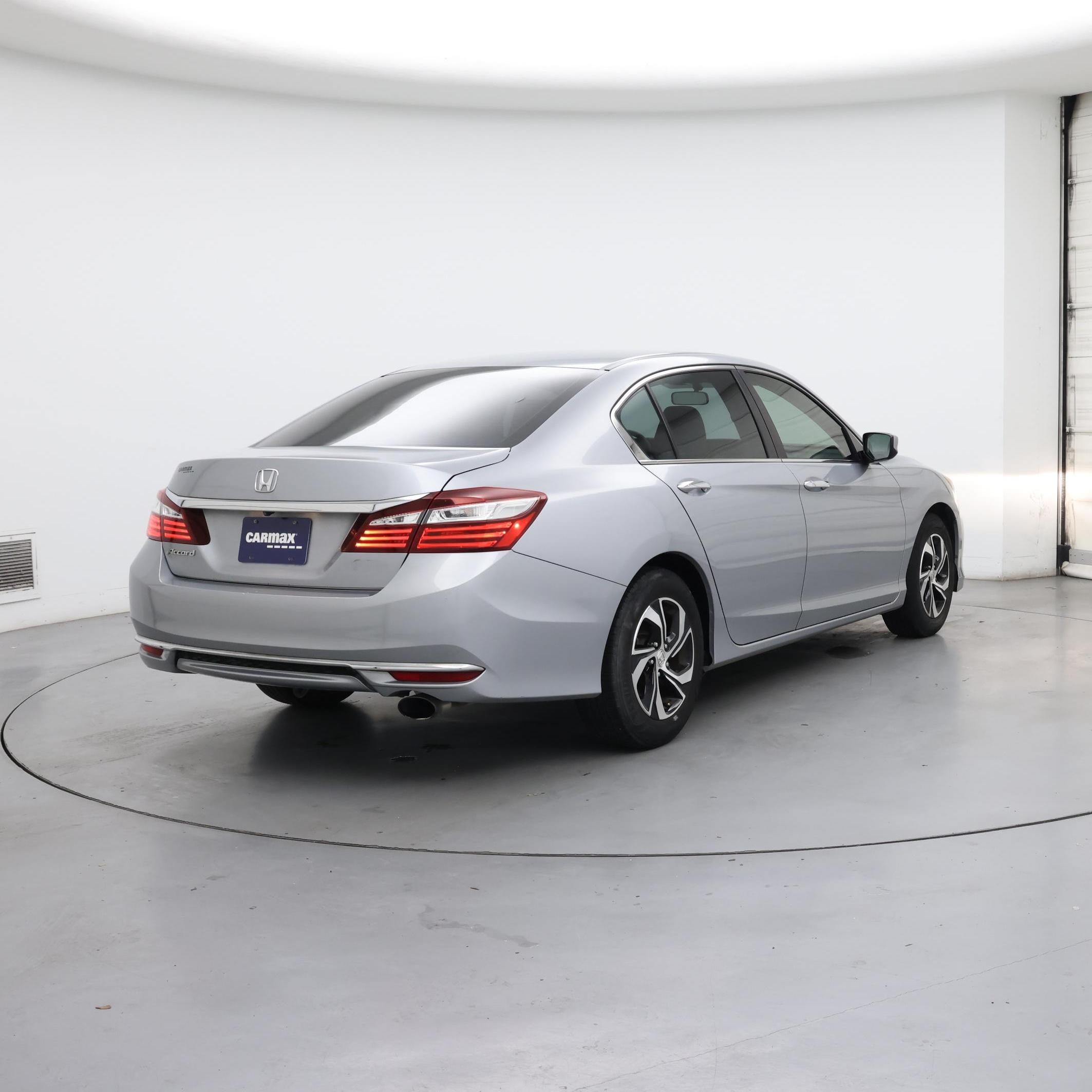Thumbnail: 2016 Honda Accord - 8