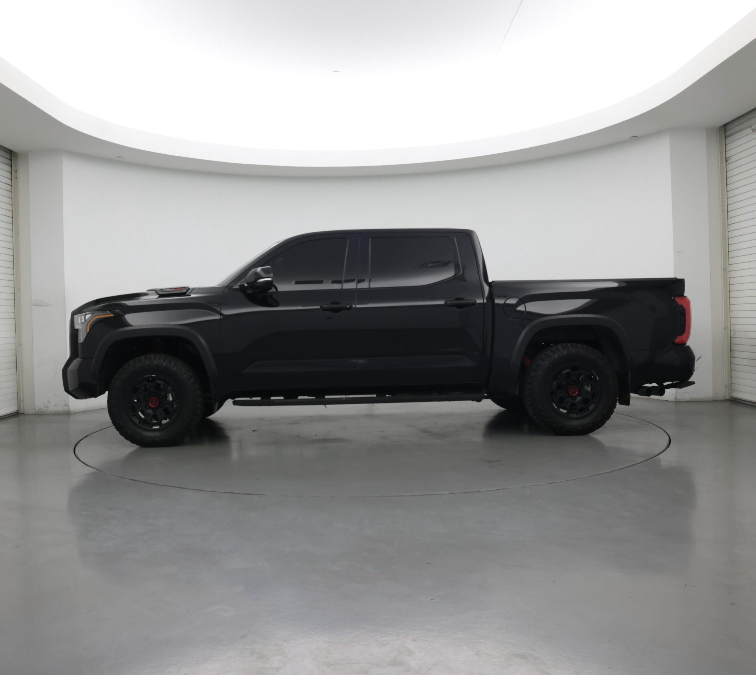 Thumbnail: 2024 Toyota Tundra - 3