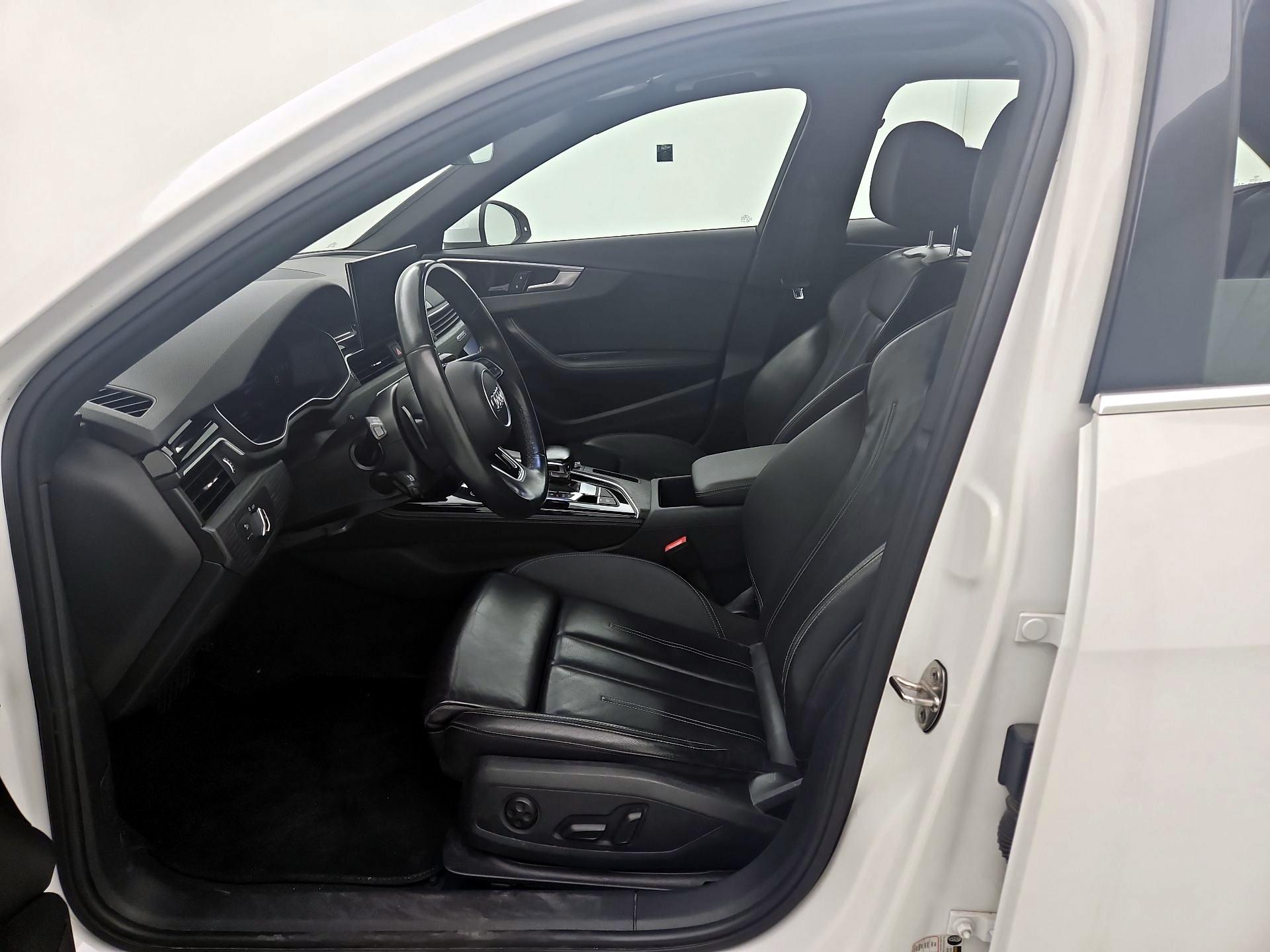 Thumbnail: 2022 Audi A4 - 11