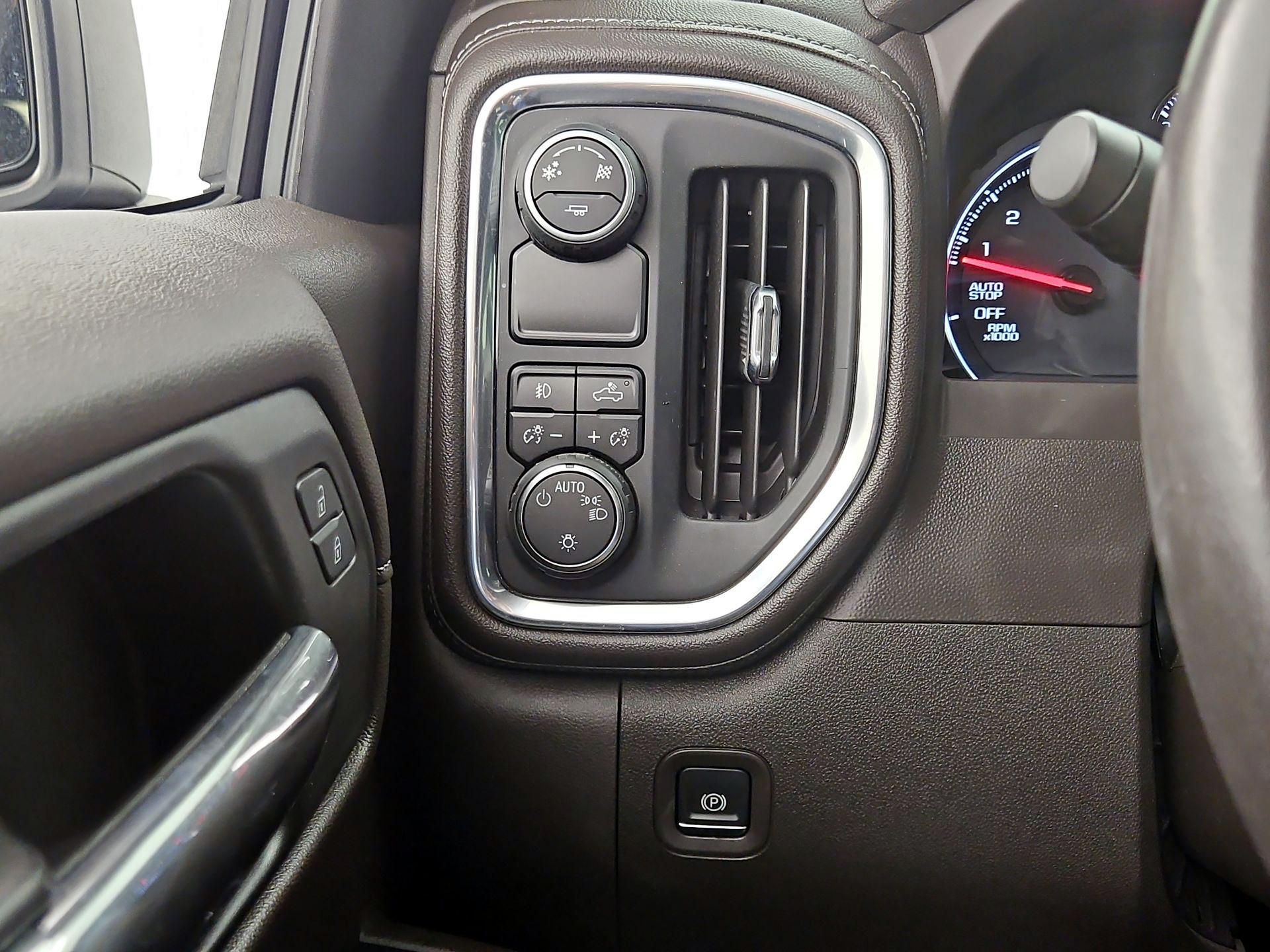 Thumbnail: 2019 Chevrolet Silverado 1500 - 13