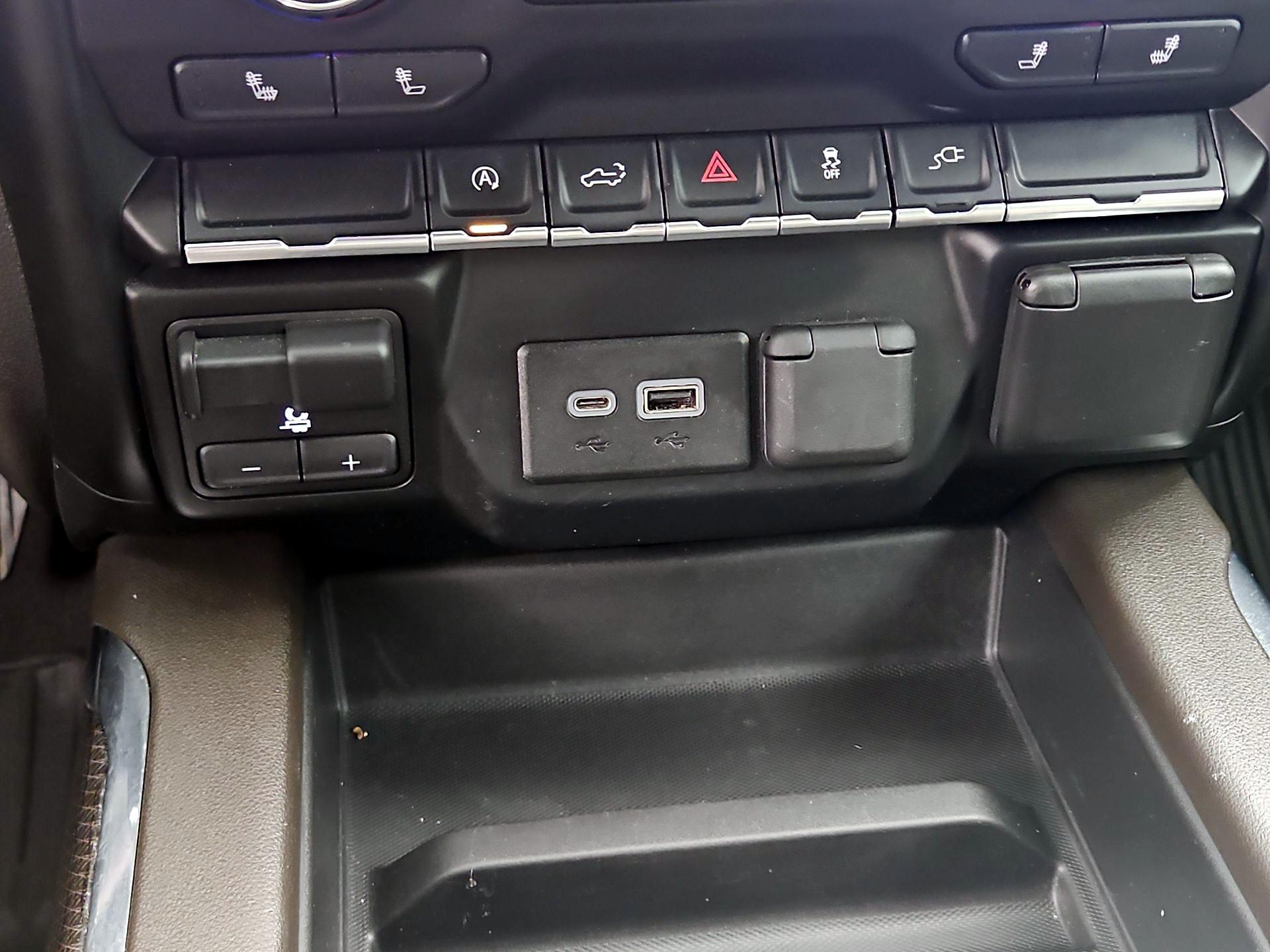 Thumbnail: 2019 Chevrolet Silverado 1500 - 19