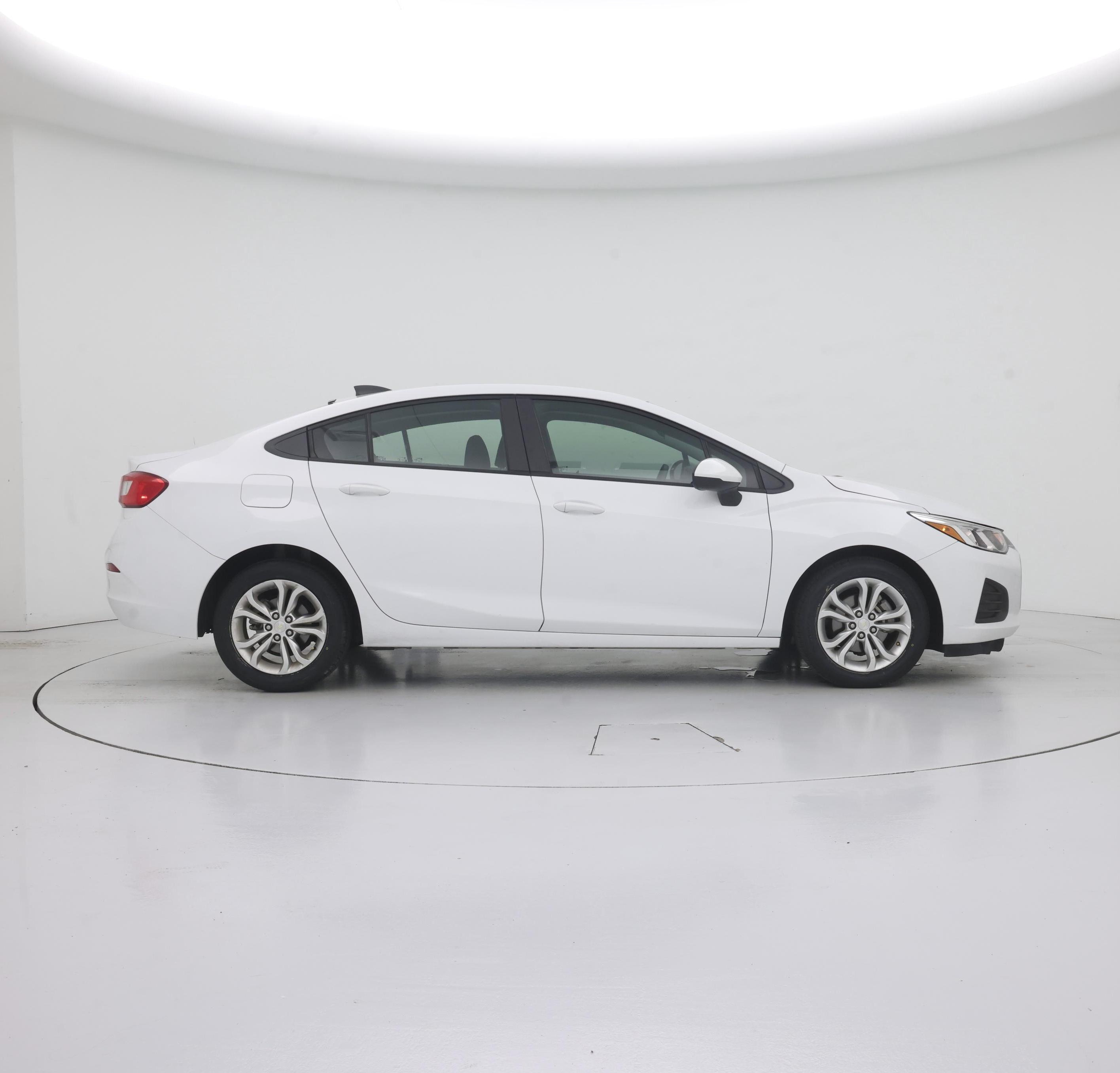 Thumbnail: 2019 Chevrolet Cruze - 7