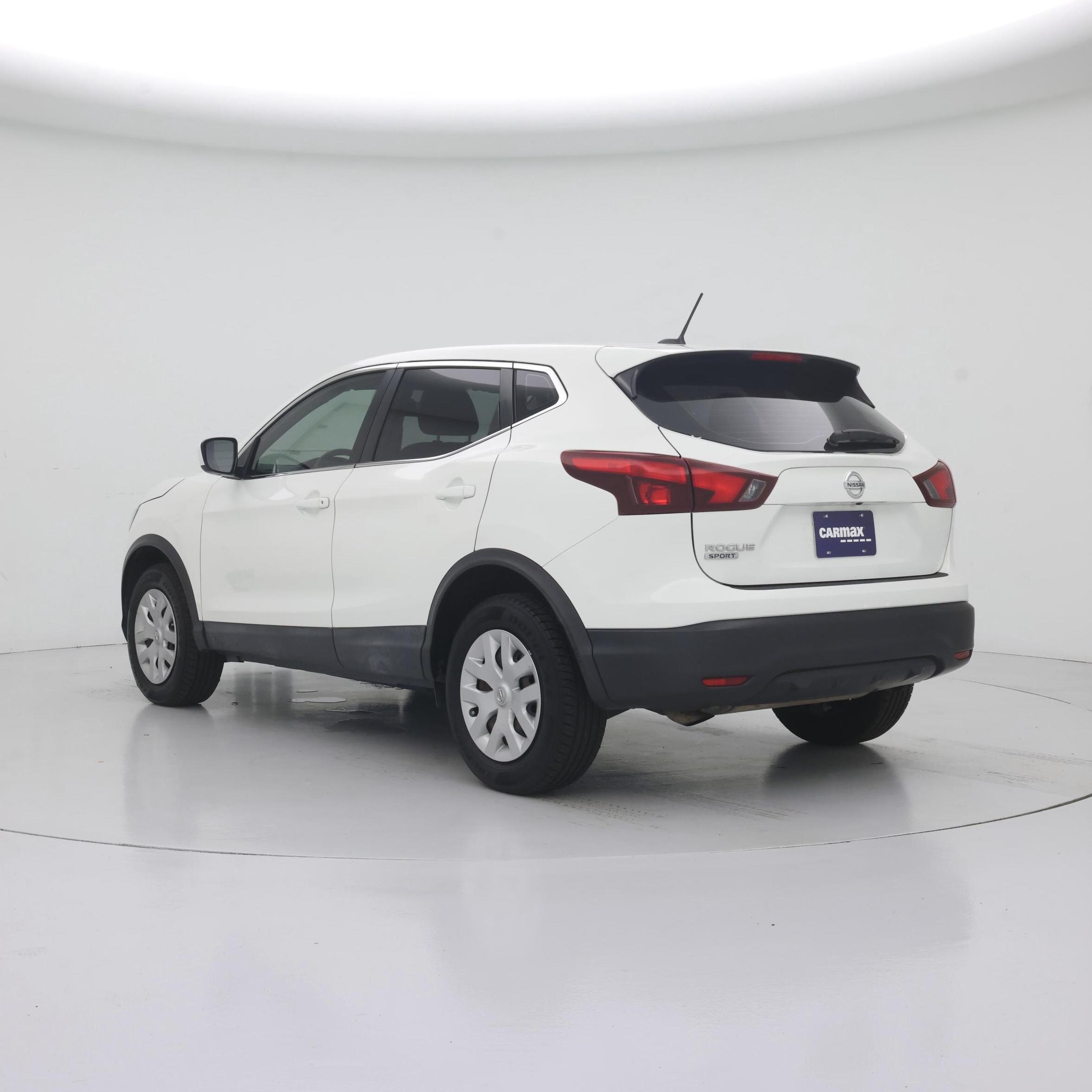 Thumbnail: 2019 Nissan Rogue Sport - 2