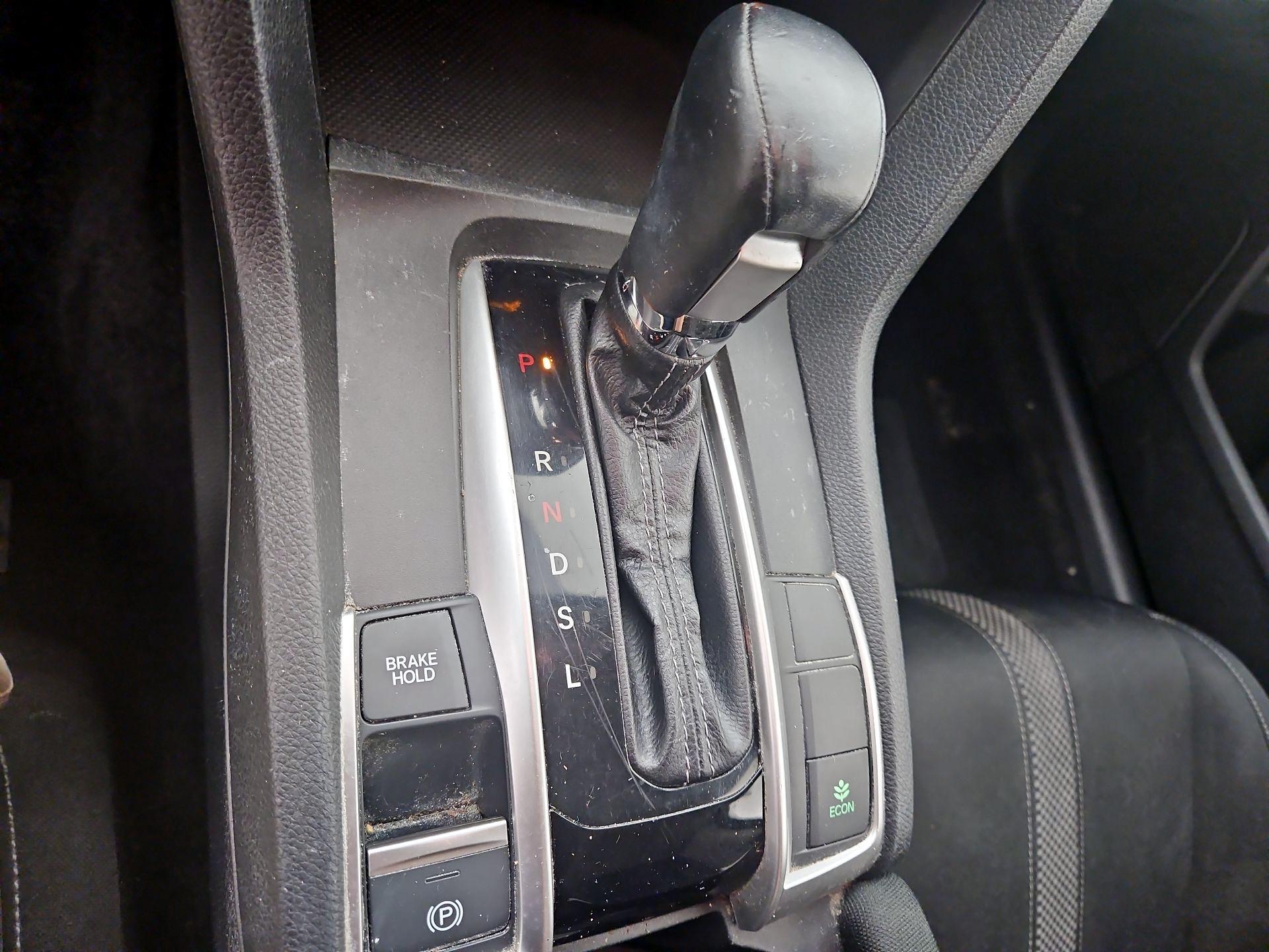 Thumbnail: 2019 Honda Civic - 17