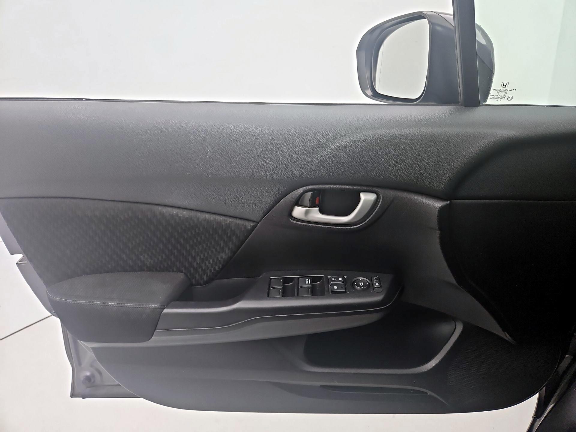 Thumbnail: 2015 Honda Civic - 12