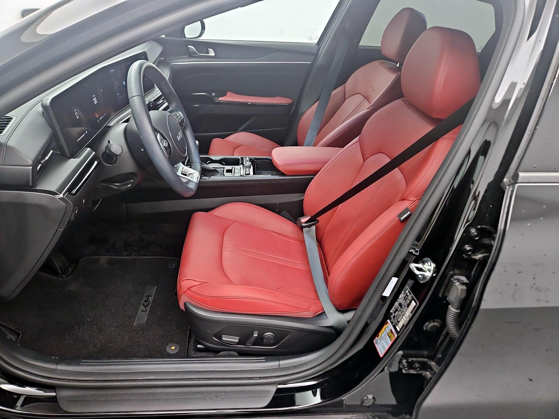 Thumbnail: 2025 Kia K5 - 11