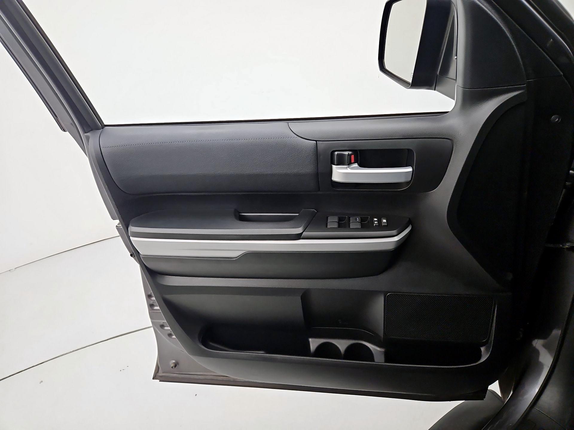 Thumbnail: 2019 Toyota Tundra - 12
