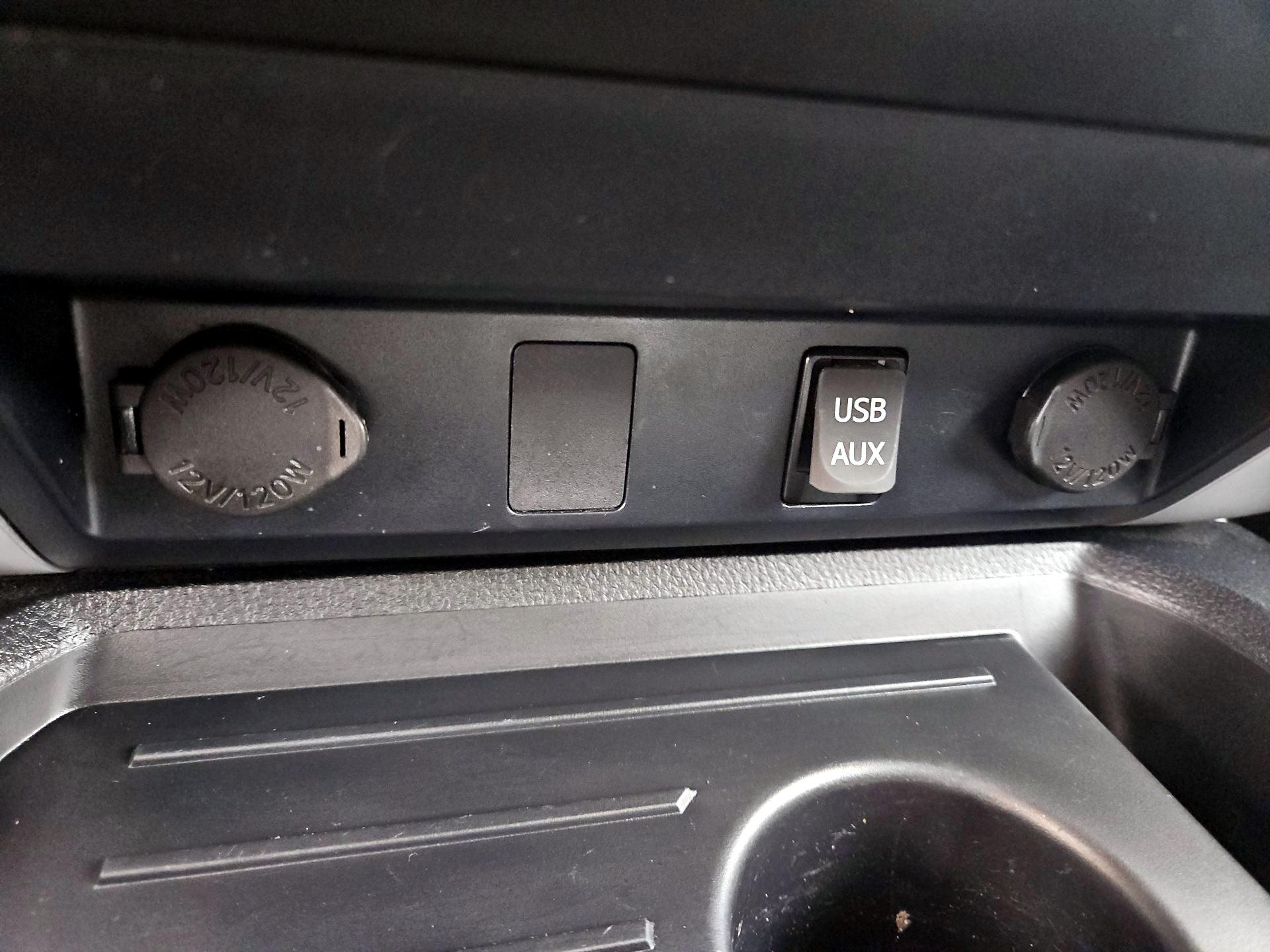 Thumbnail: 2019 Toyota Tundra - 18
