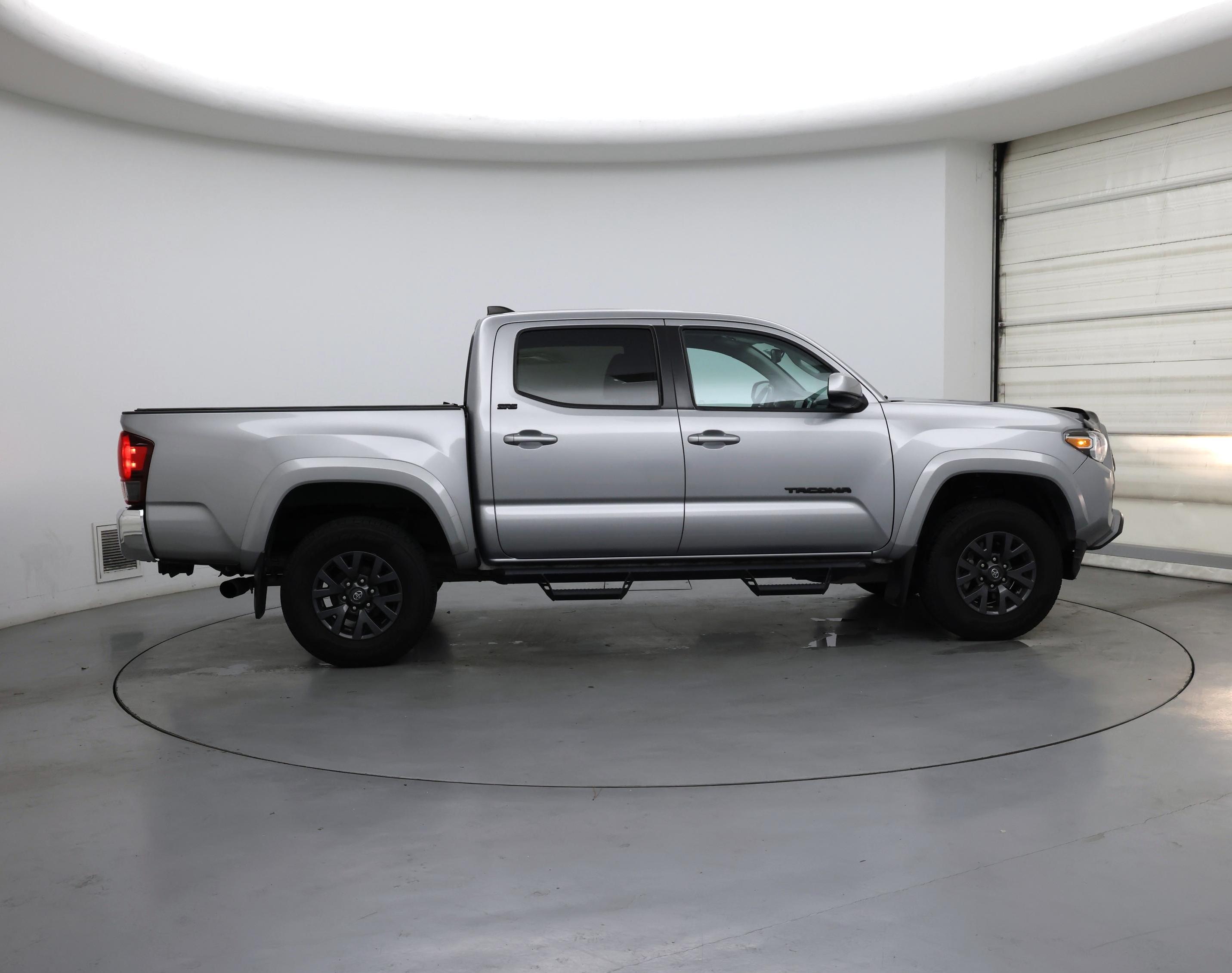 Thumbnail: 2021 Toyota Tacoma - 7