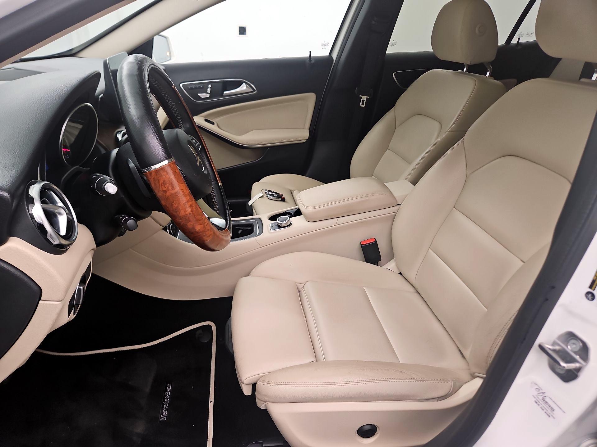 Thumbnail: 2019 Mercedes-Benz GLA - 11