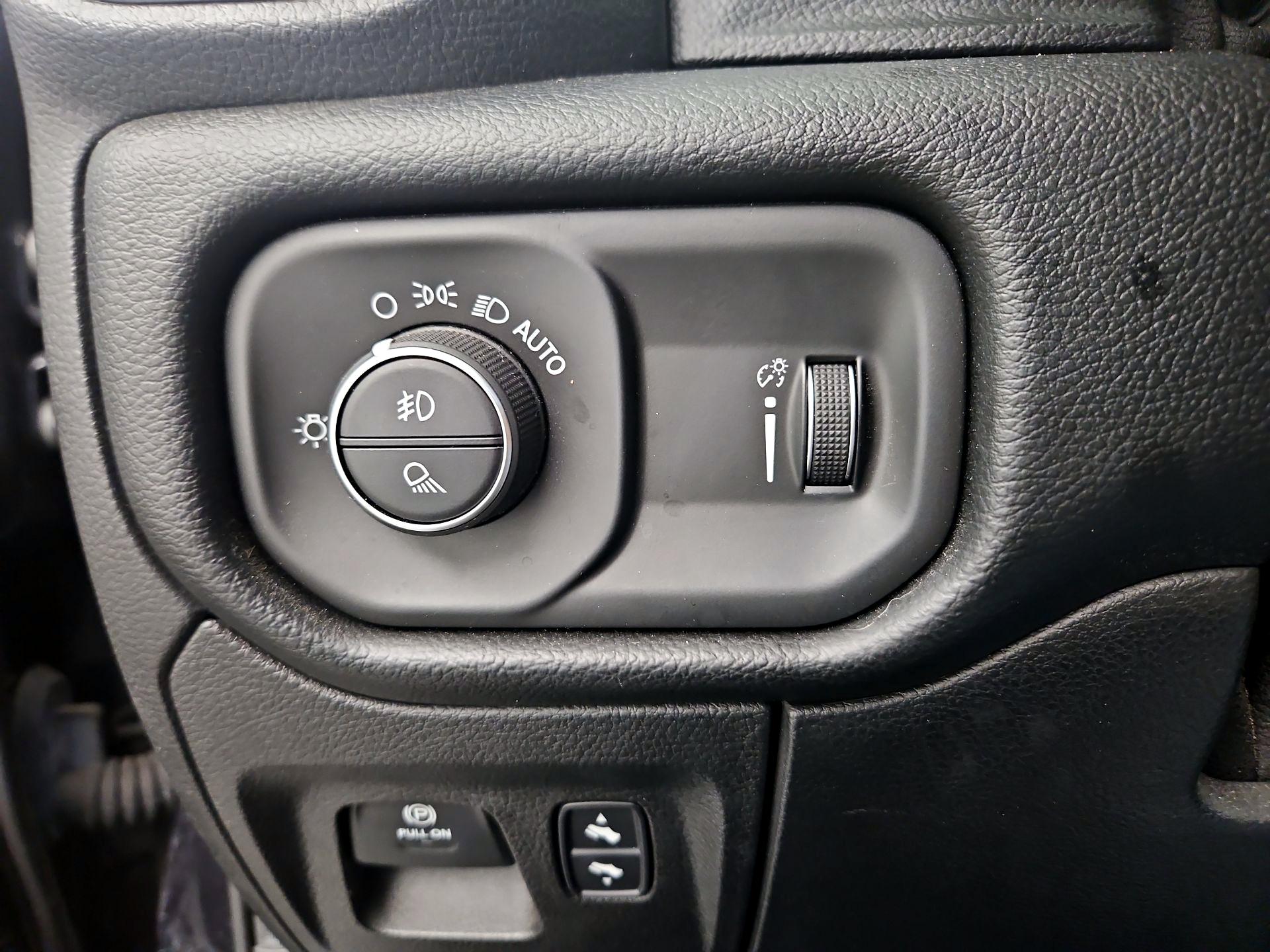 Thumbnail: 2021 RAM 1500 - 13