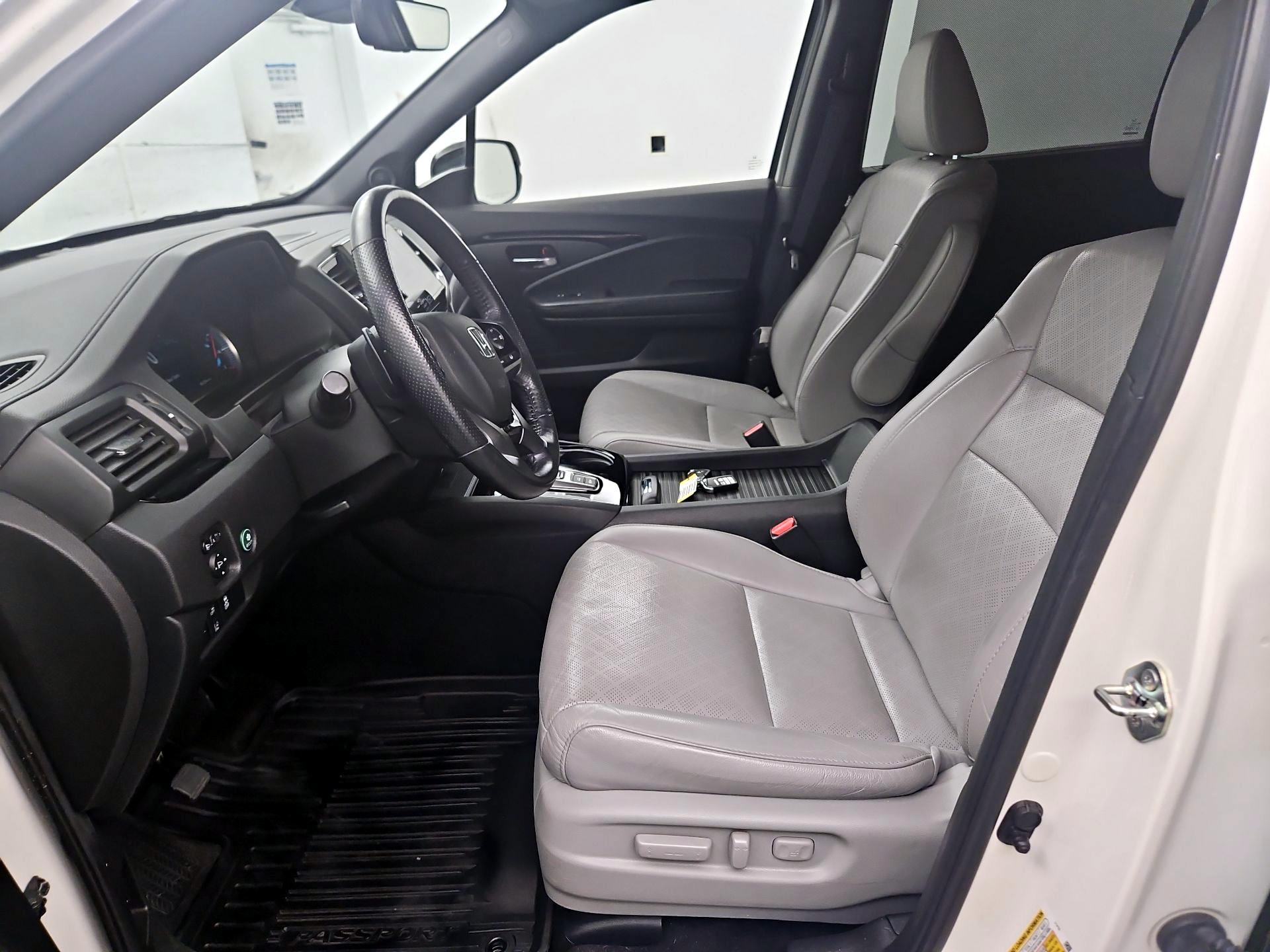 Thumbnail: 2019 Honda Passport - 11