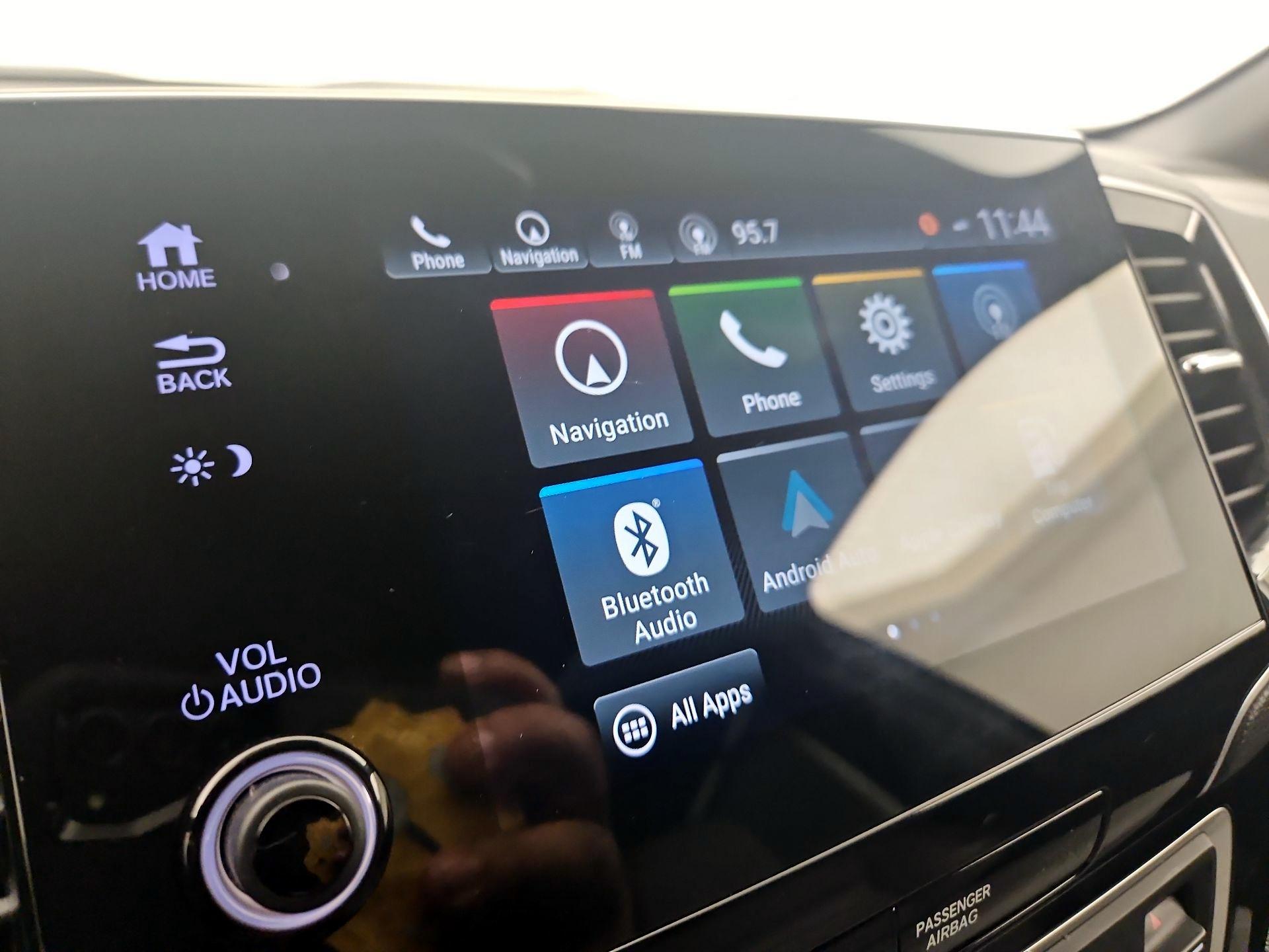 Thumbnail: 2019 Honda Passport - 14
