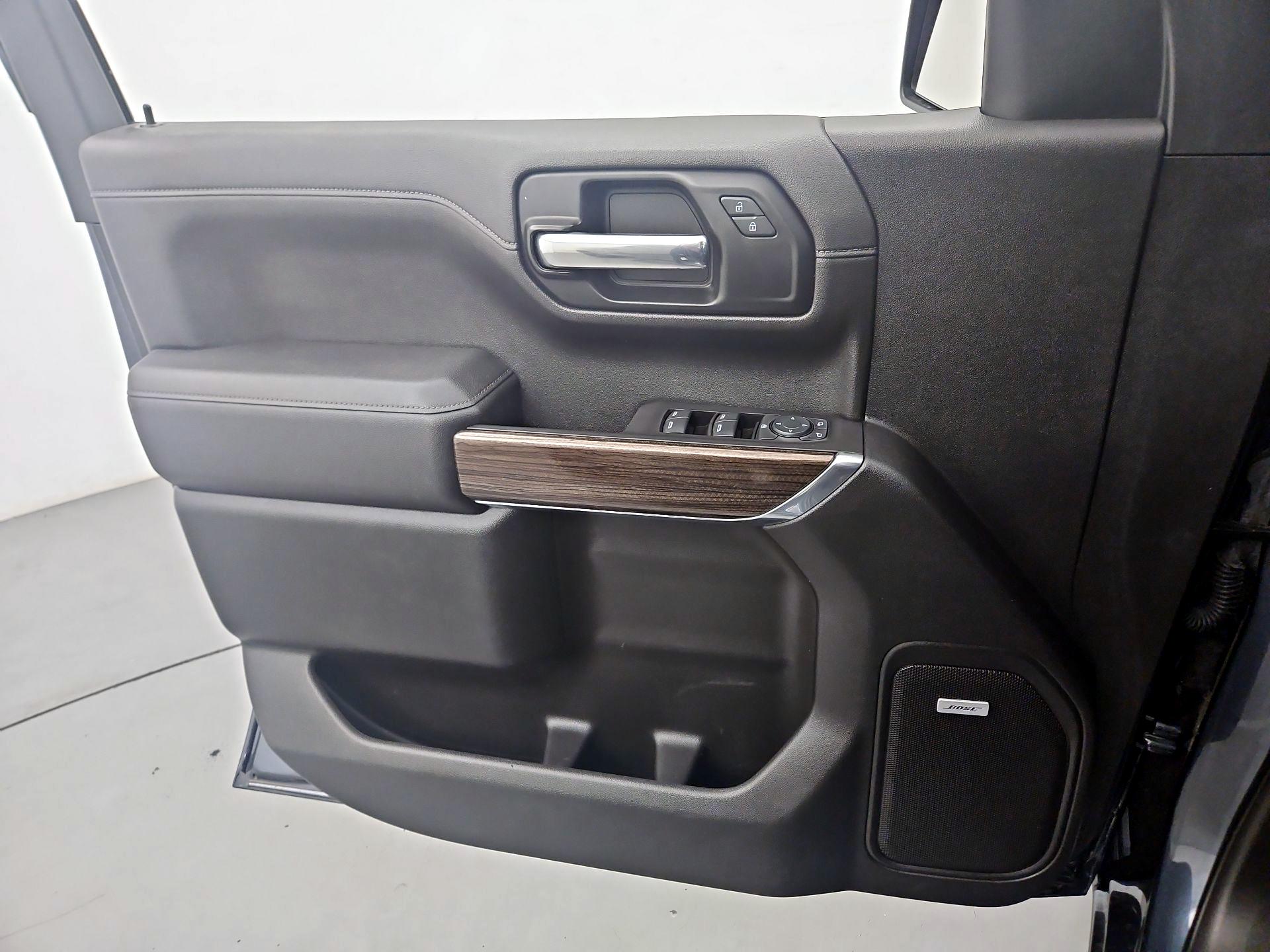 Thumbnail: 2021 Chevrolet Silverado 1500 - 12
