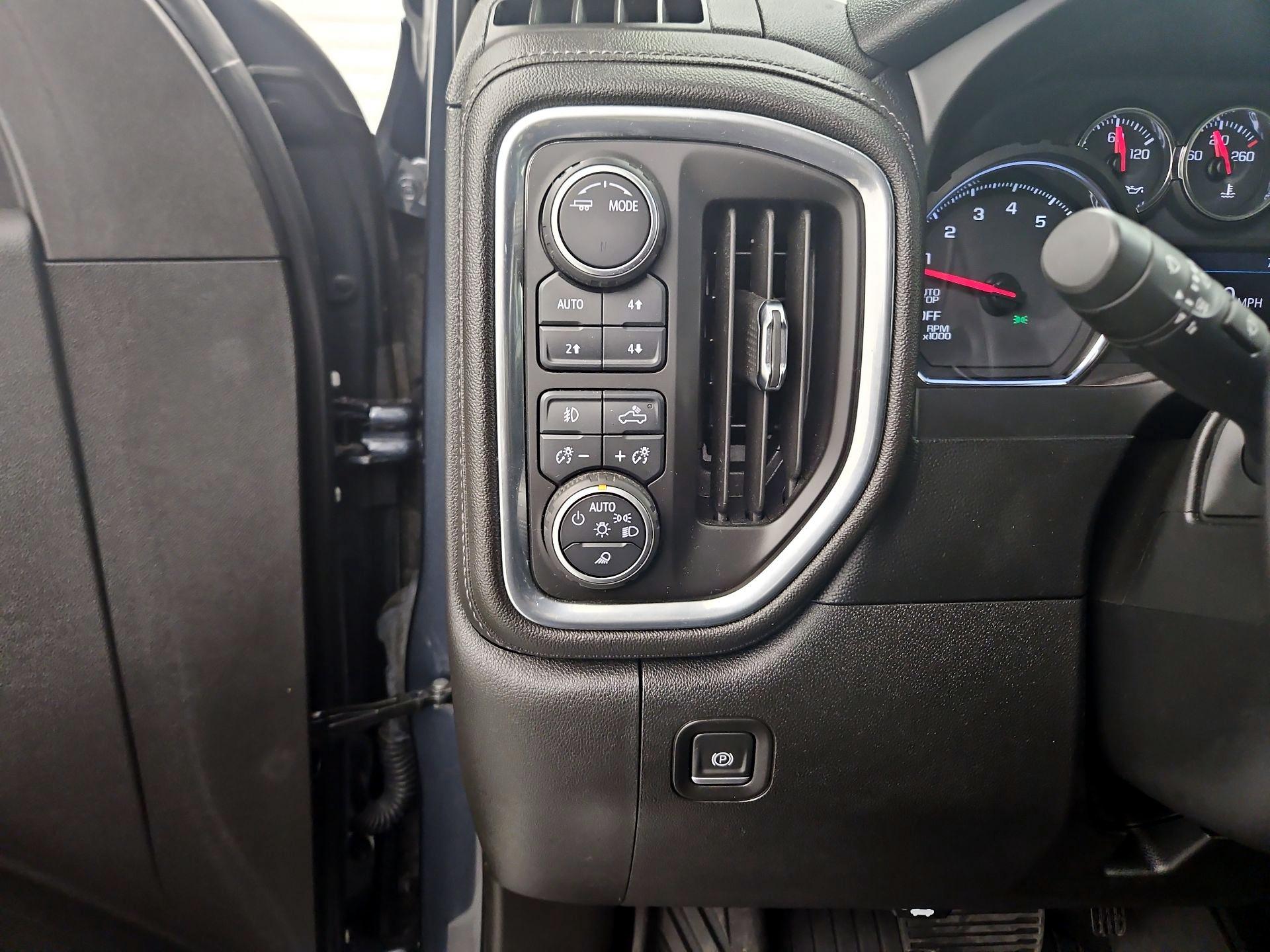 Thumbnail: 2021 Chevrolet Silverado 1500 - 13