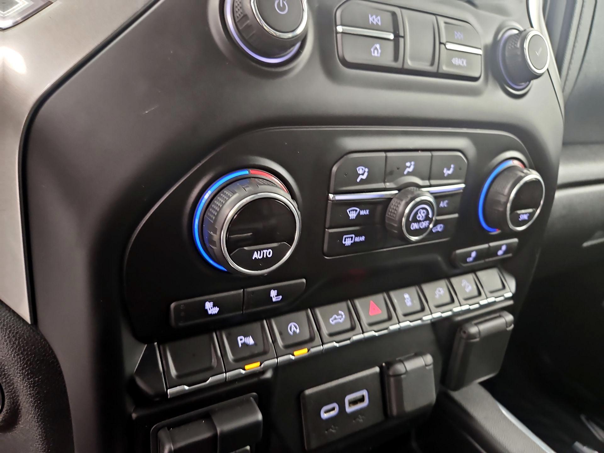 Thumbnail: 2021 Chevrolet Silverado 1500 - 15