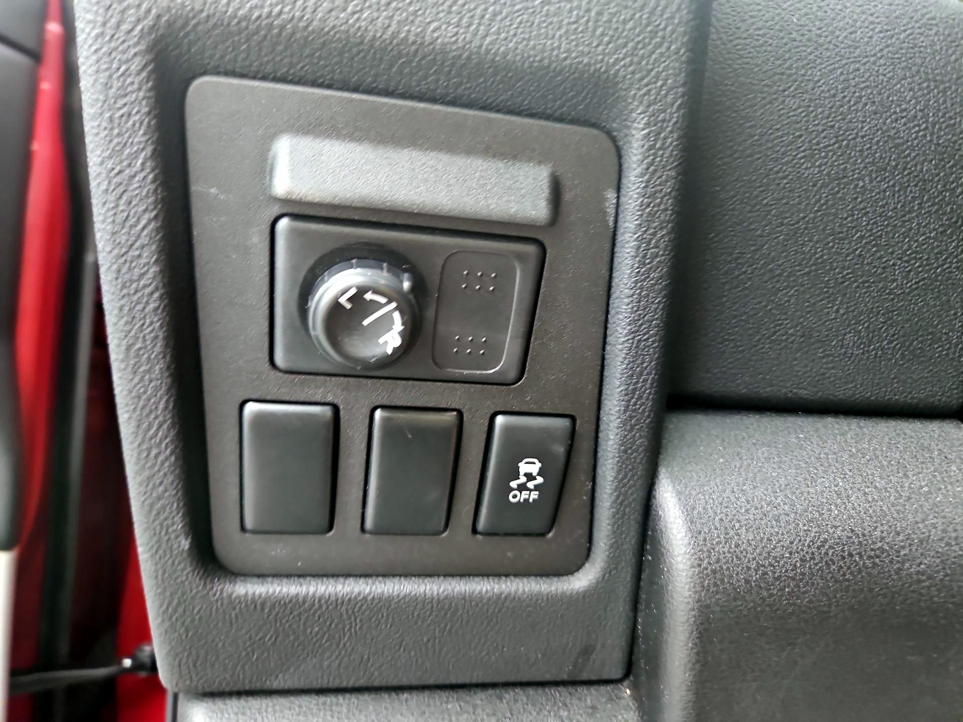 Thumbnail: 2014 Nissan Rogue - 13