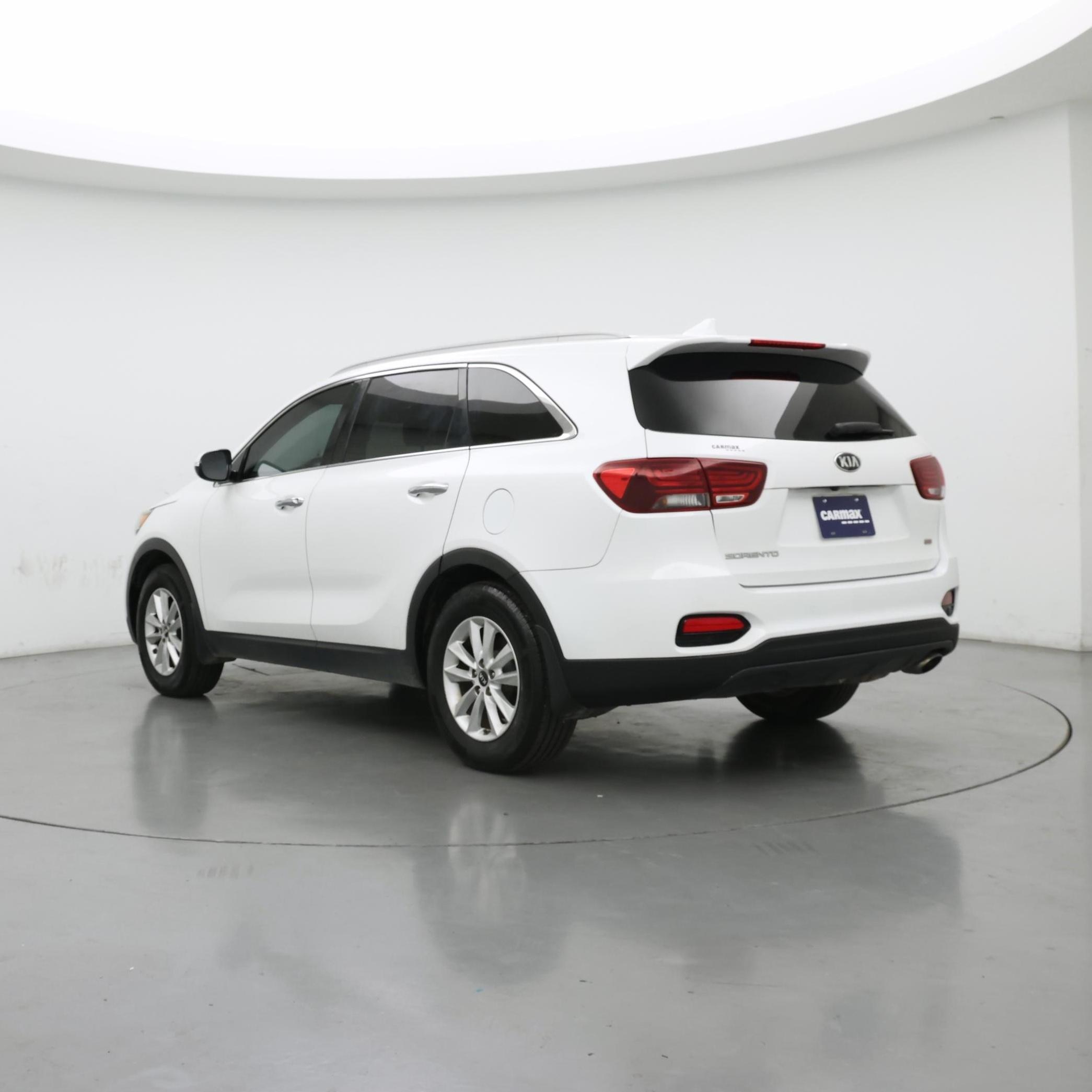 Thumbnail: 2019 Kia Sorento - 2