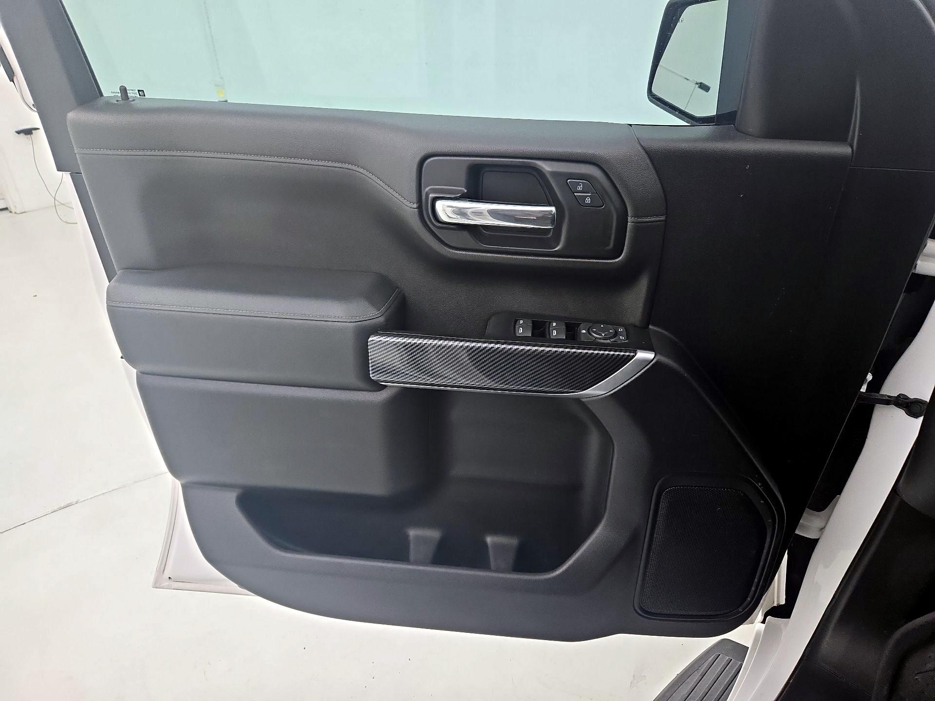 Thumbnail: 2019 Chevrolet Silverado 1500 - 12
