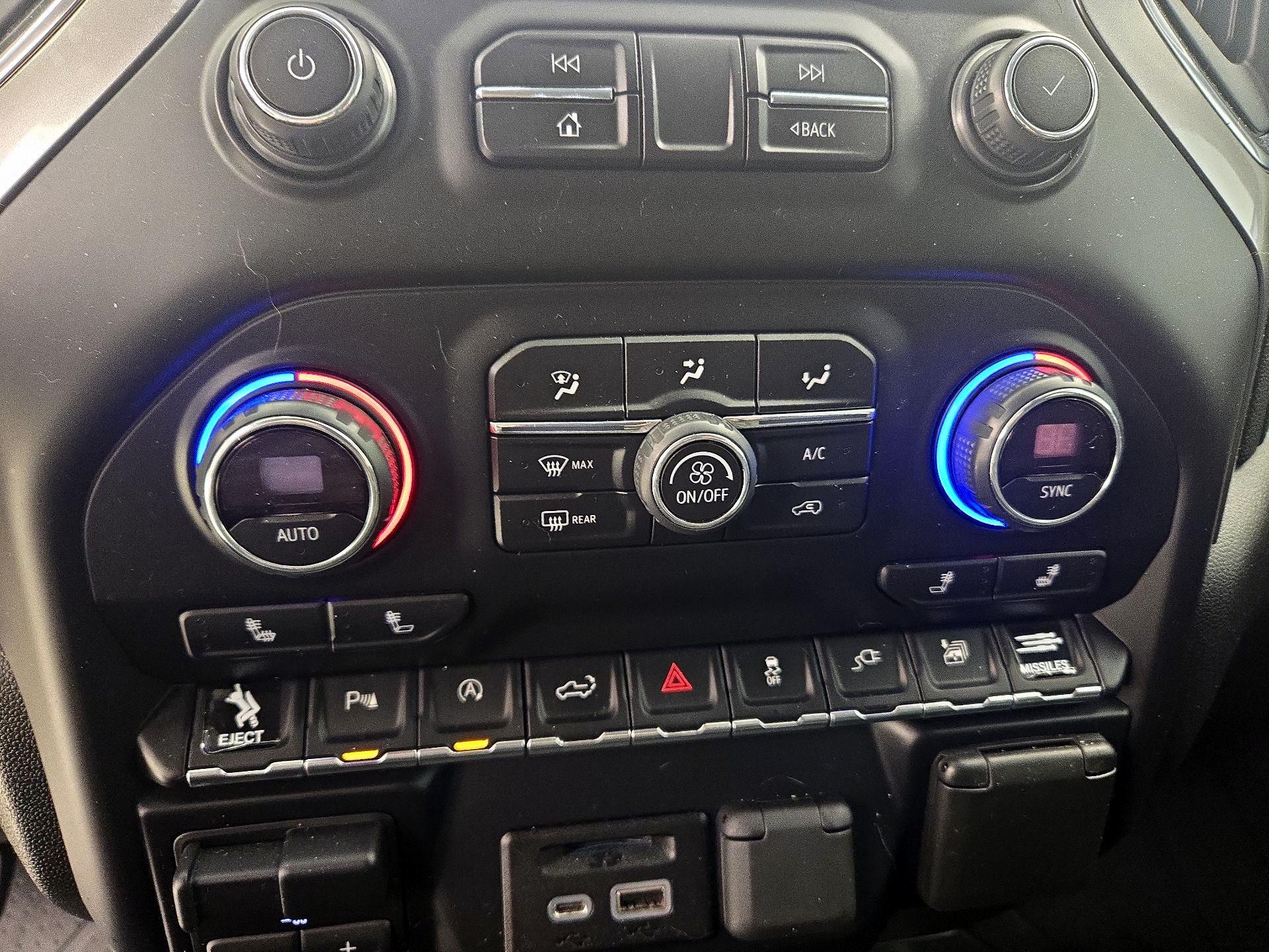 Thumbnail: 2019 Chevrolet Silverado 1500 - 16