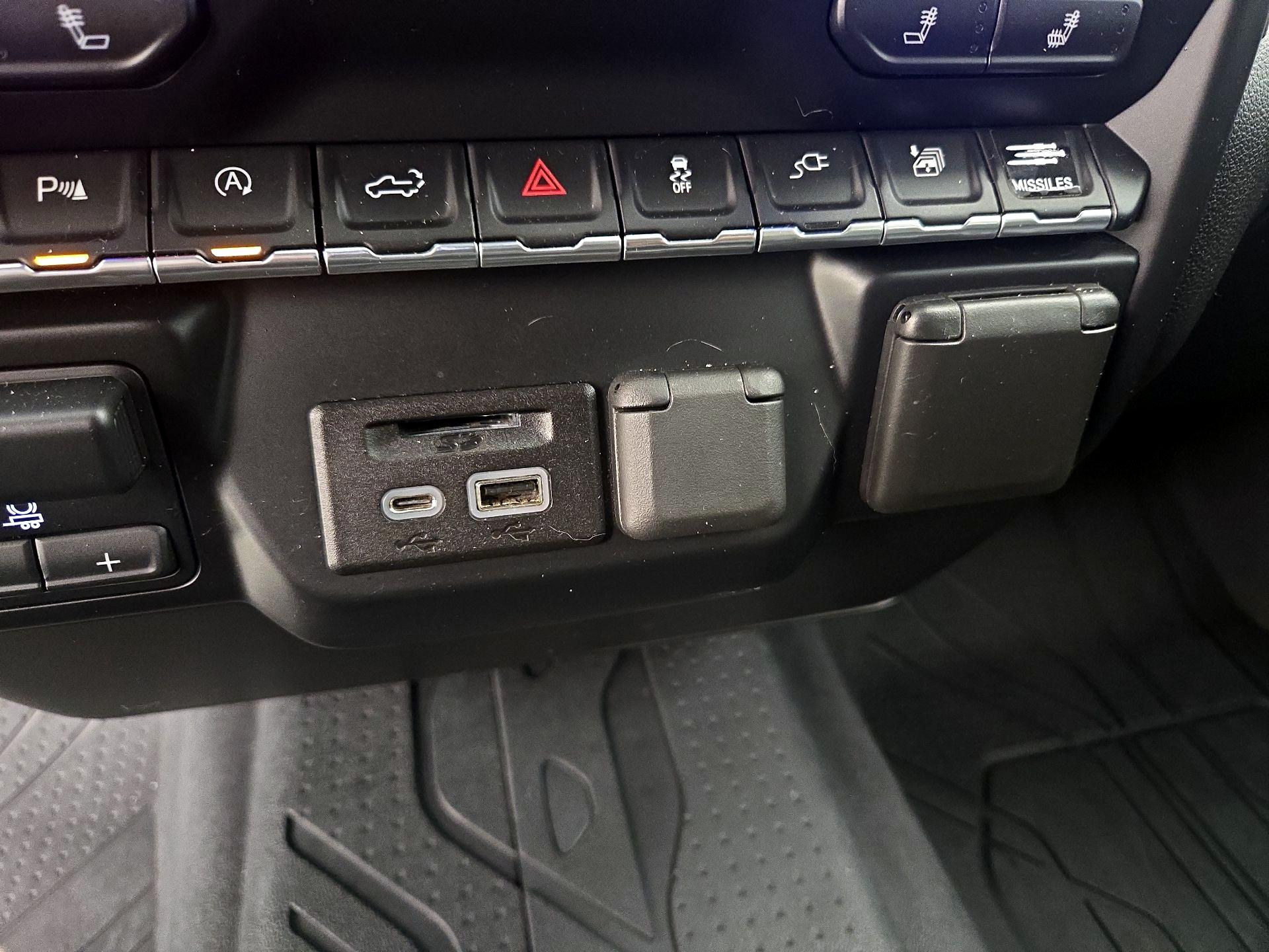 Thumbnail: 2019 Chevrolet Silverado 1500 - 18