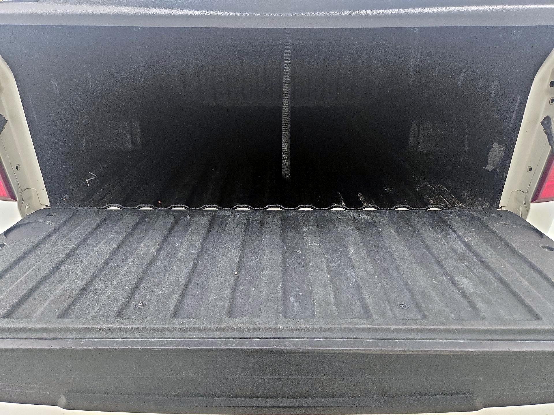 Thumbnail: 2019 Chevrolet Silverado 1500 - 20