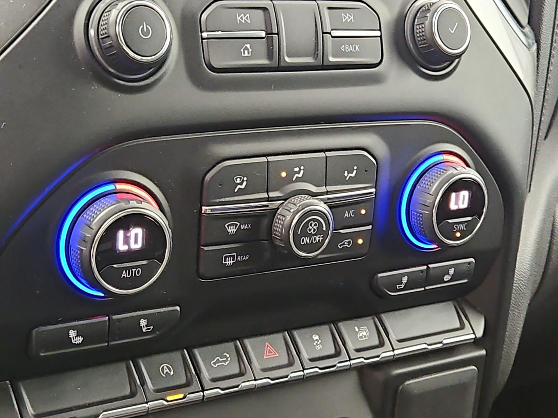 Thumbnail: 2021 Chevrolet Silverado 1500 - 16