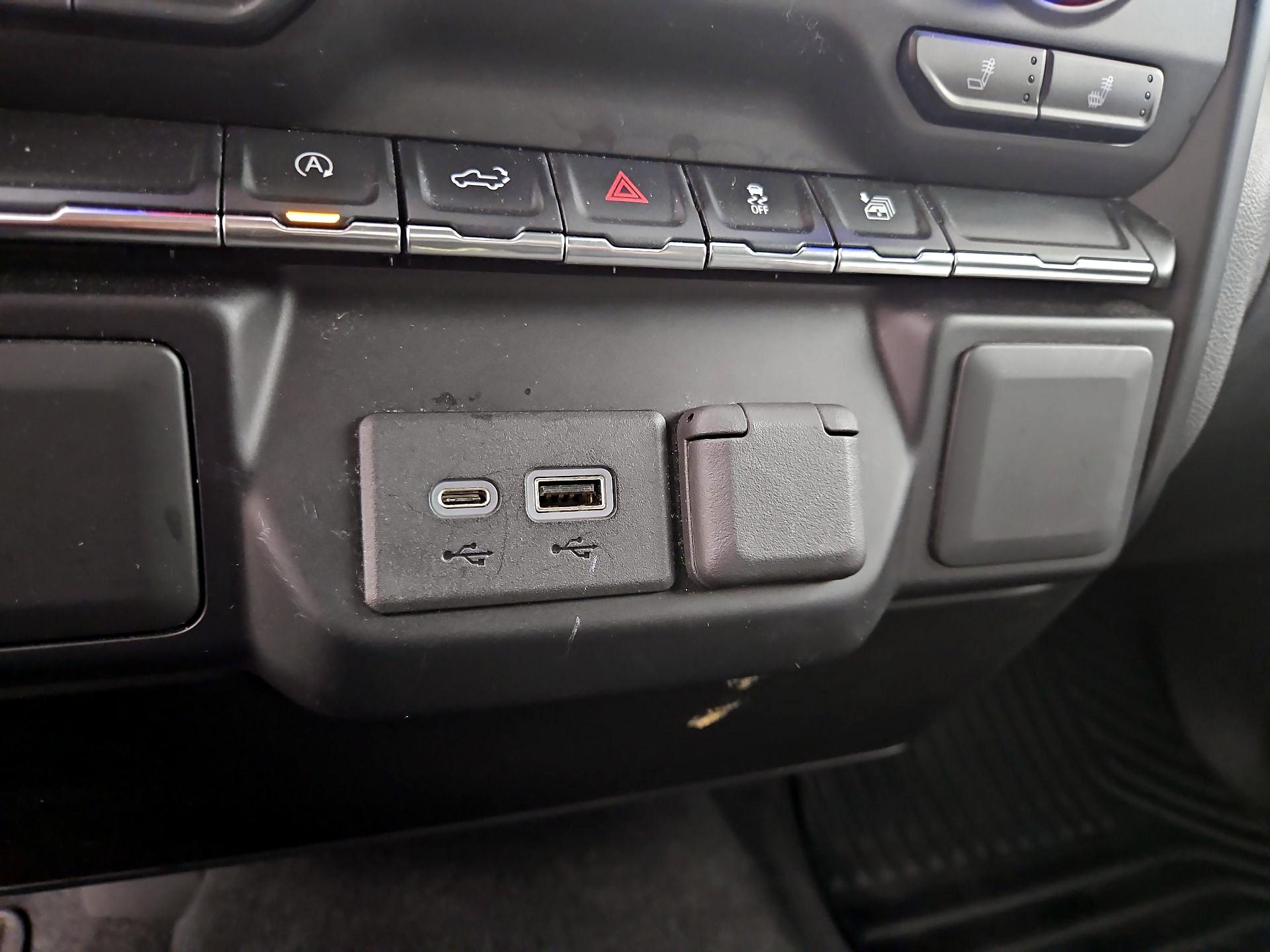 Thumbnail: 2021 Chevrolet Silverado 1500 - 18