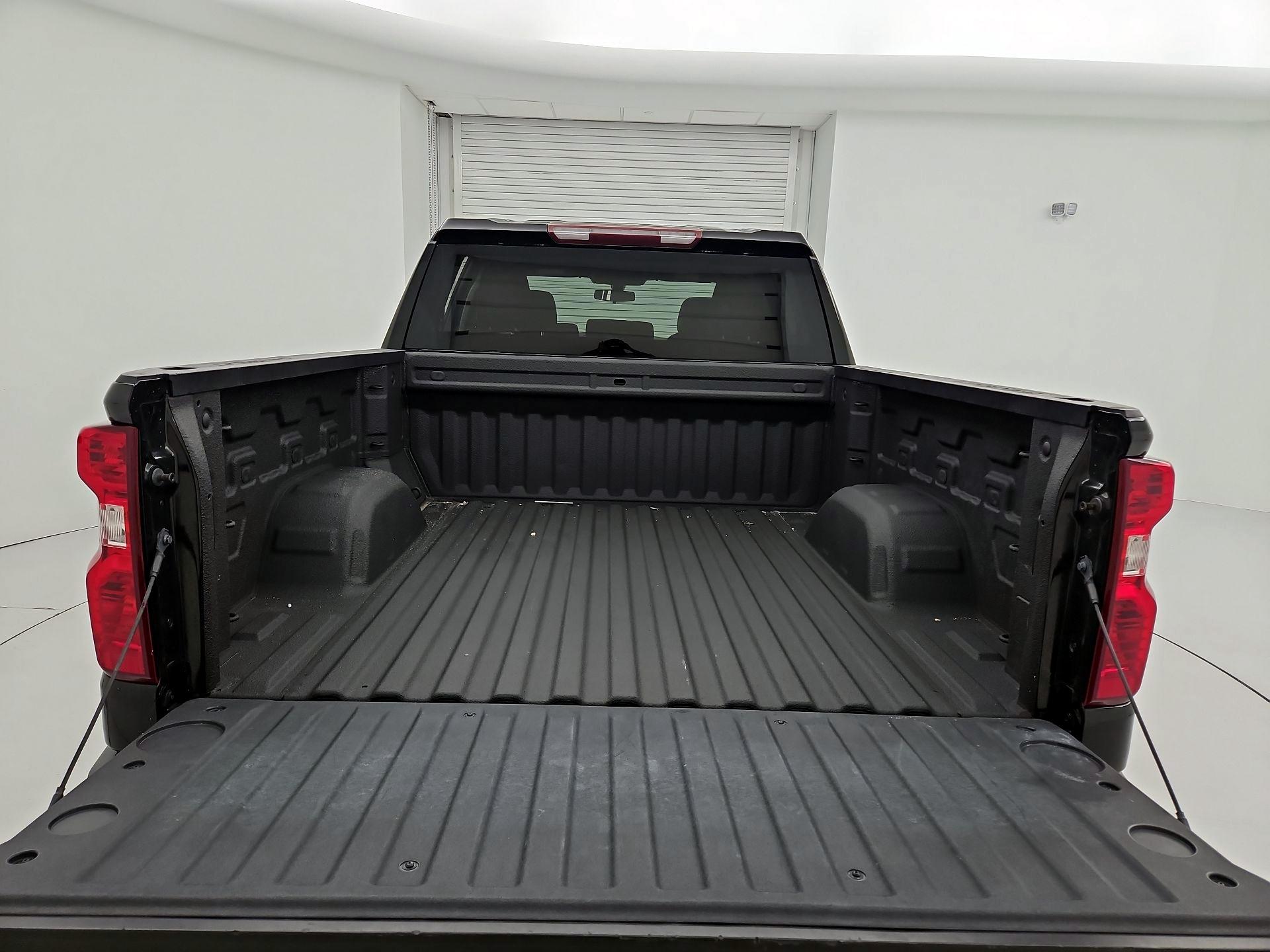 Thumbnail: 2021 Chevrolet Silverado 1500 - 20