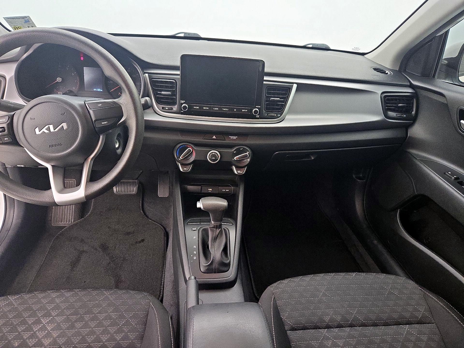 Thumbnail: 2022 Kia Rio - 9