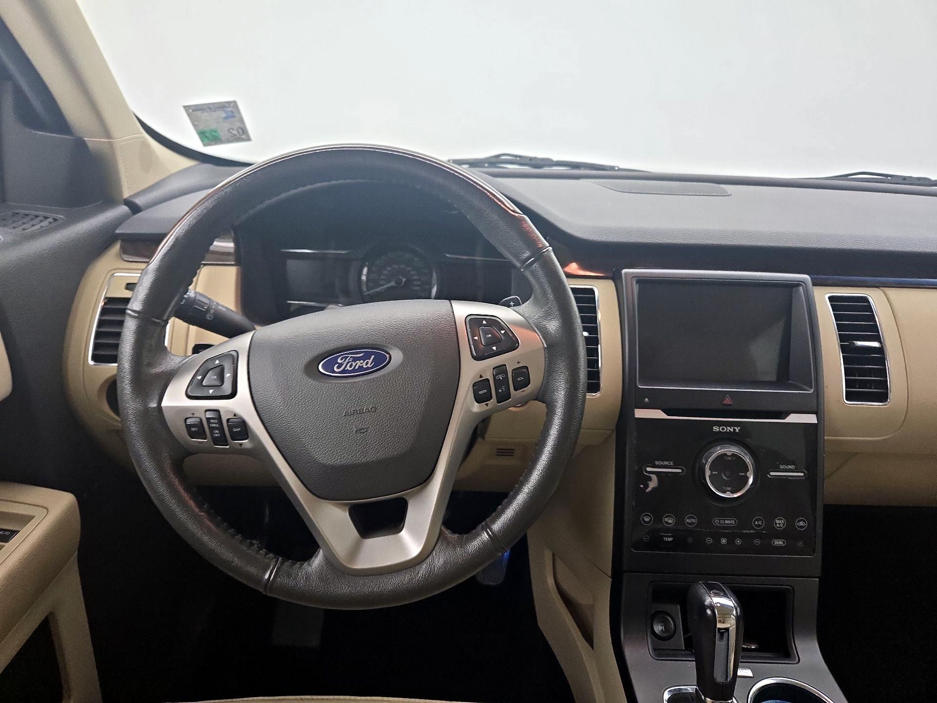 Thumbnail: 2019 Ford Flex - 10