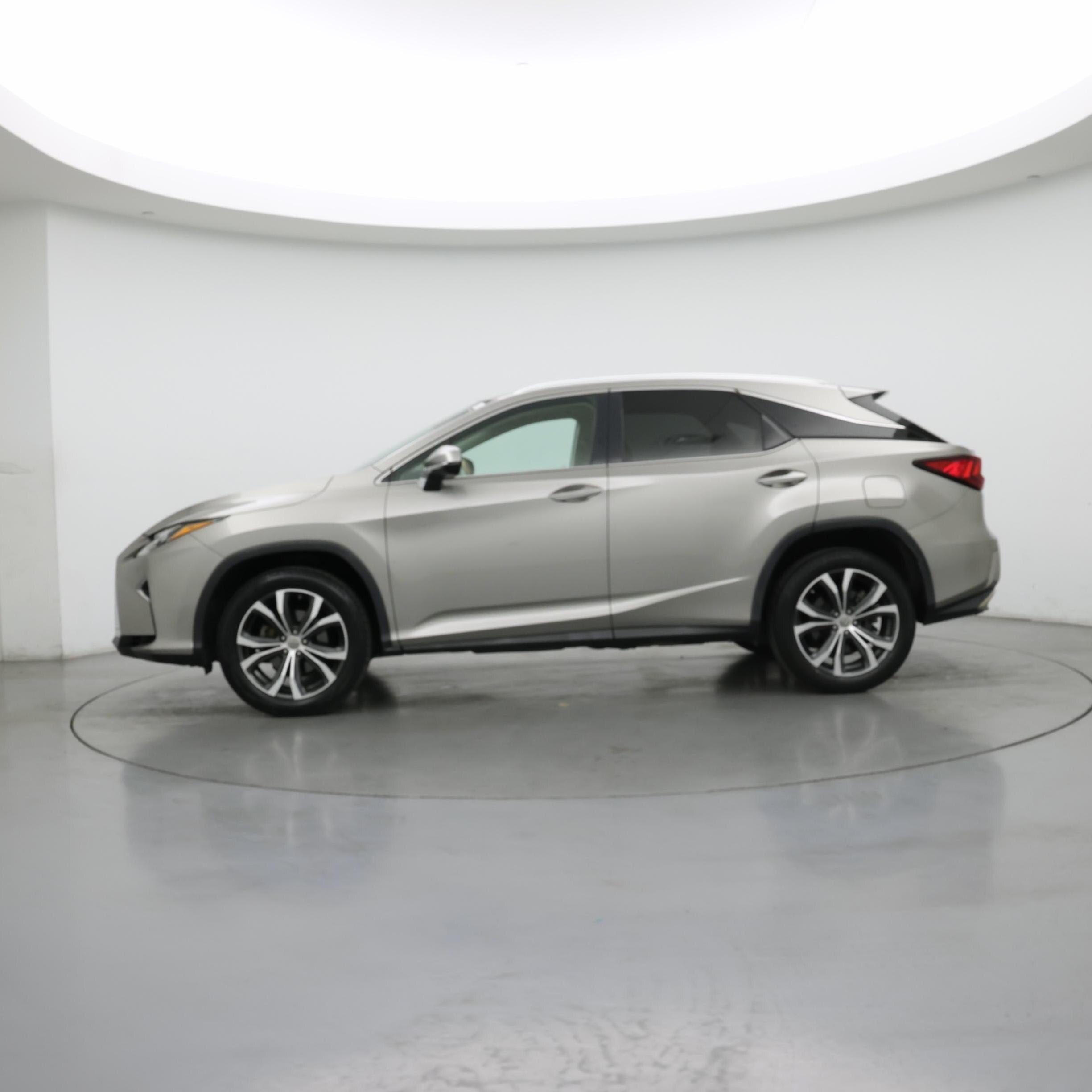 Thumbnail: 2017 Lexus RX - 3